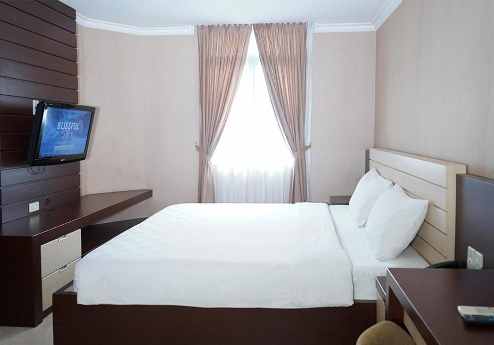 Three-Bedroom Deluxe Apartment