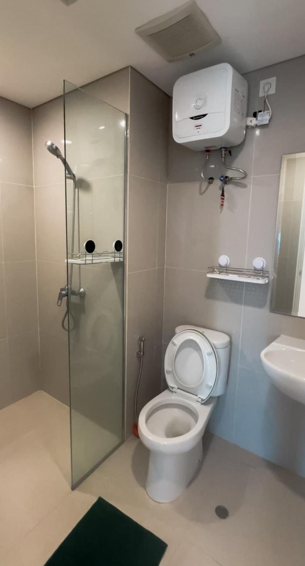 Three-Bedroom Apartment with Balcony