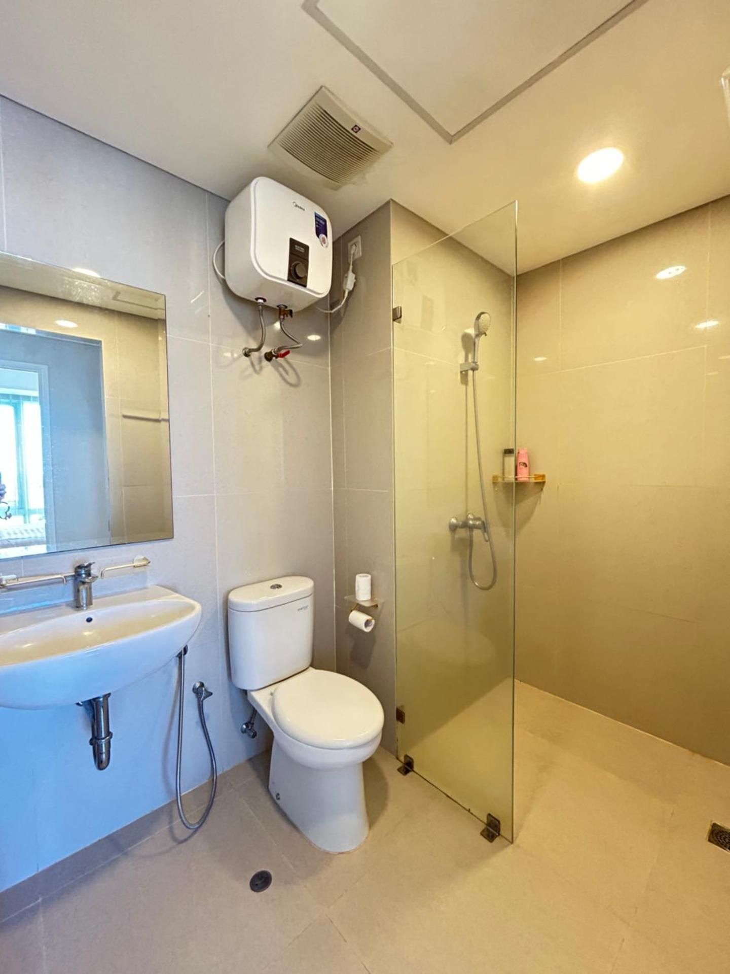 Three-Bedroom Premium Apartment with Balcony