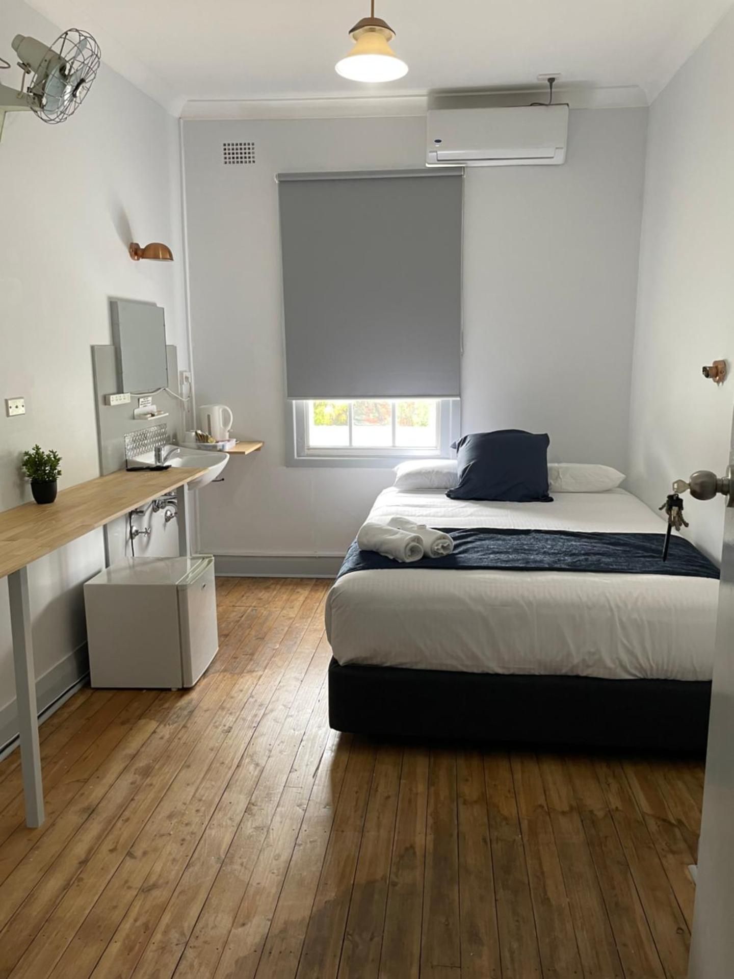 Economy Double Room with Shared Bathroom