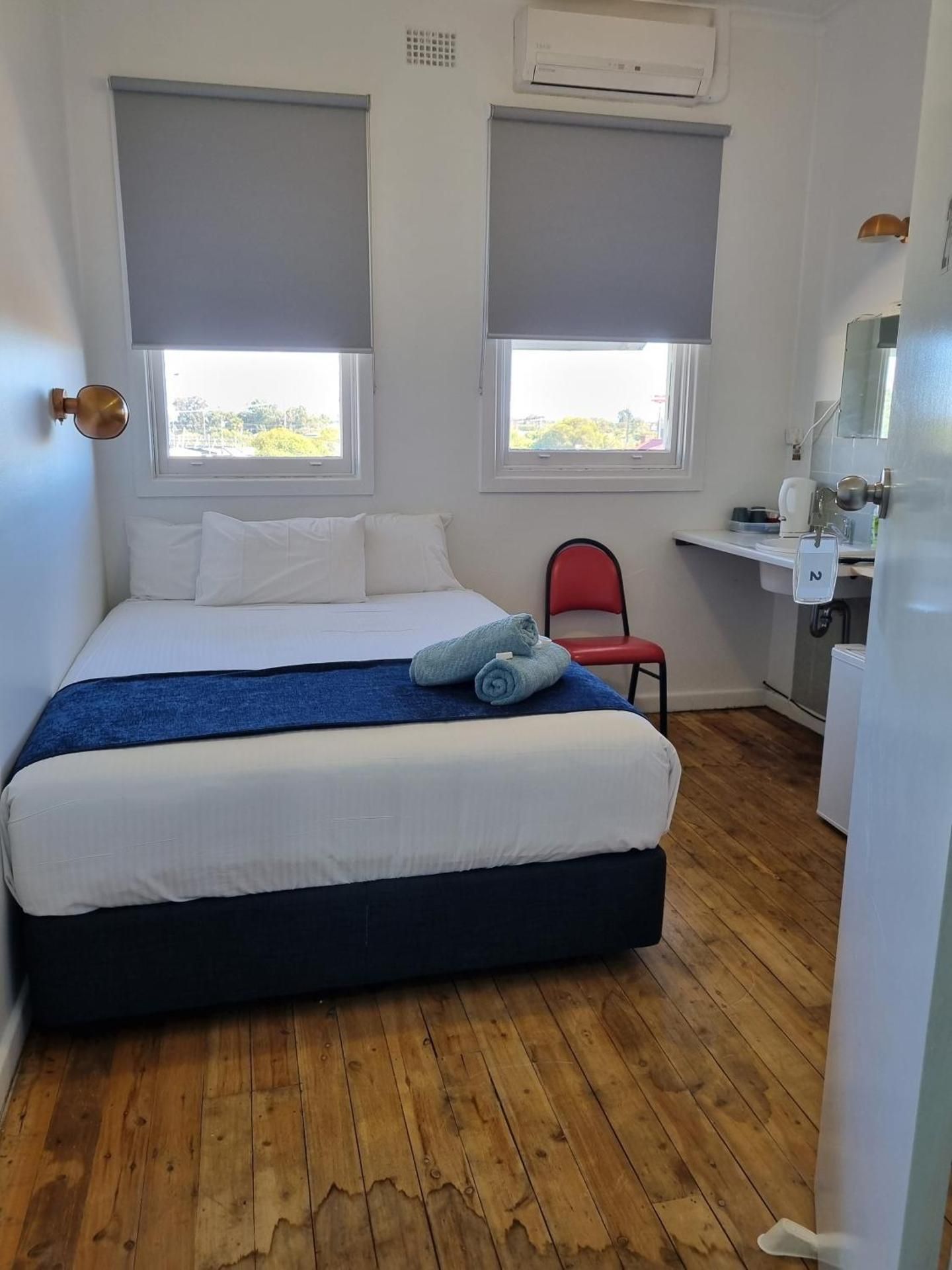 Economy Double Room with Shared Bathroom