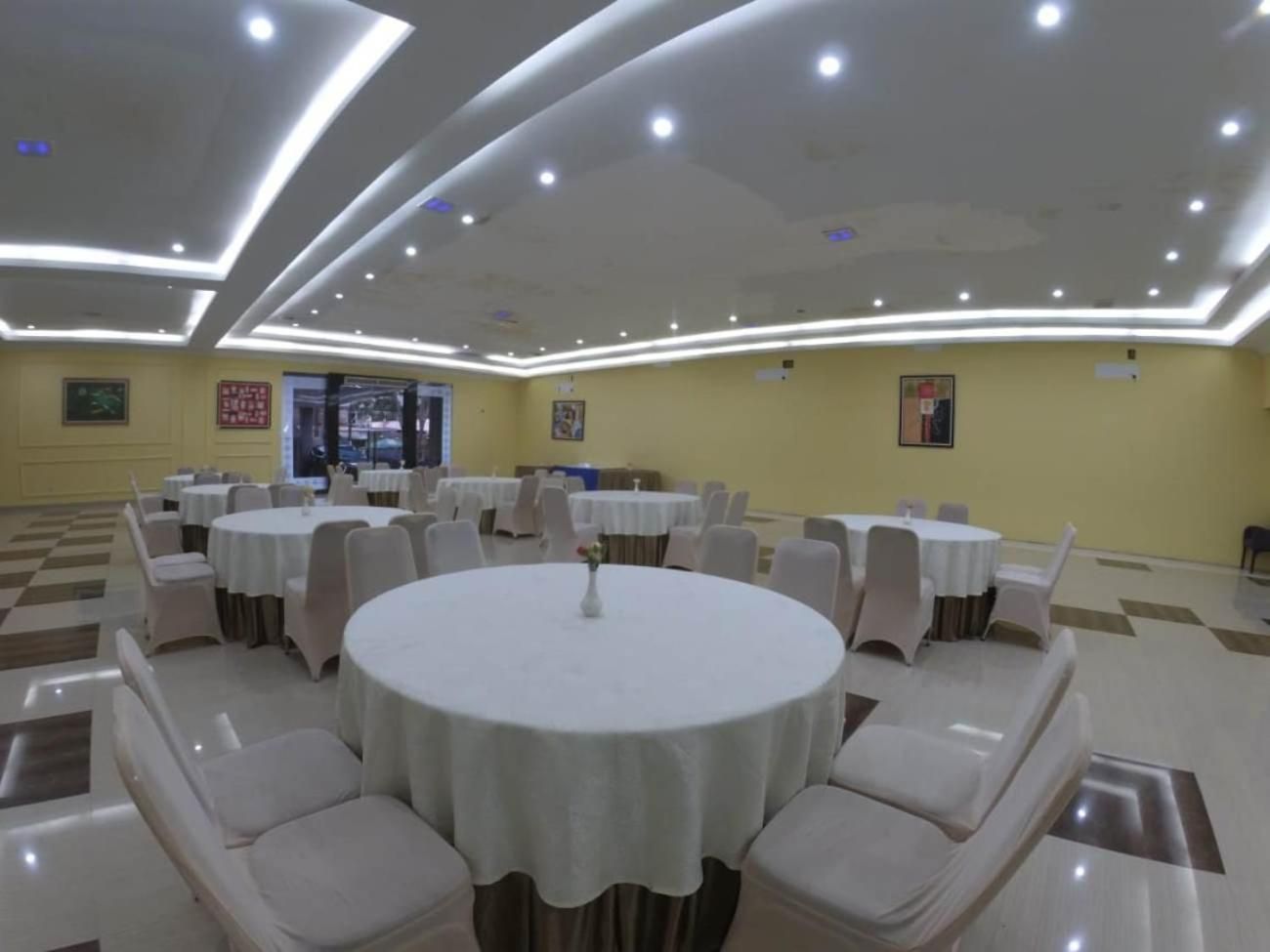 Anaya Hotel