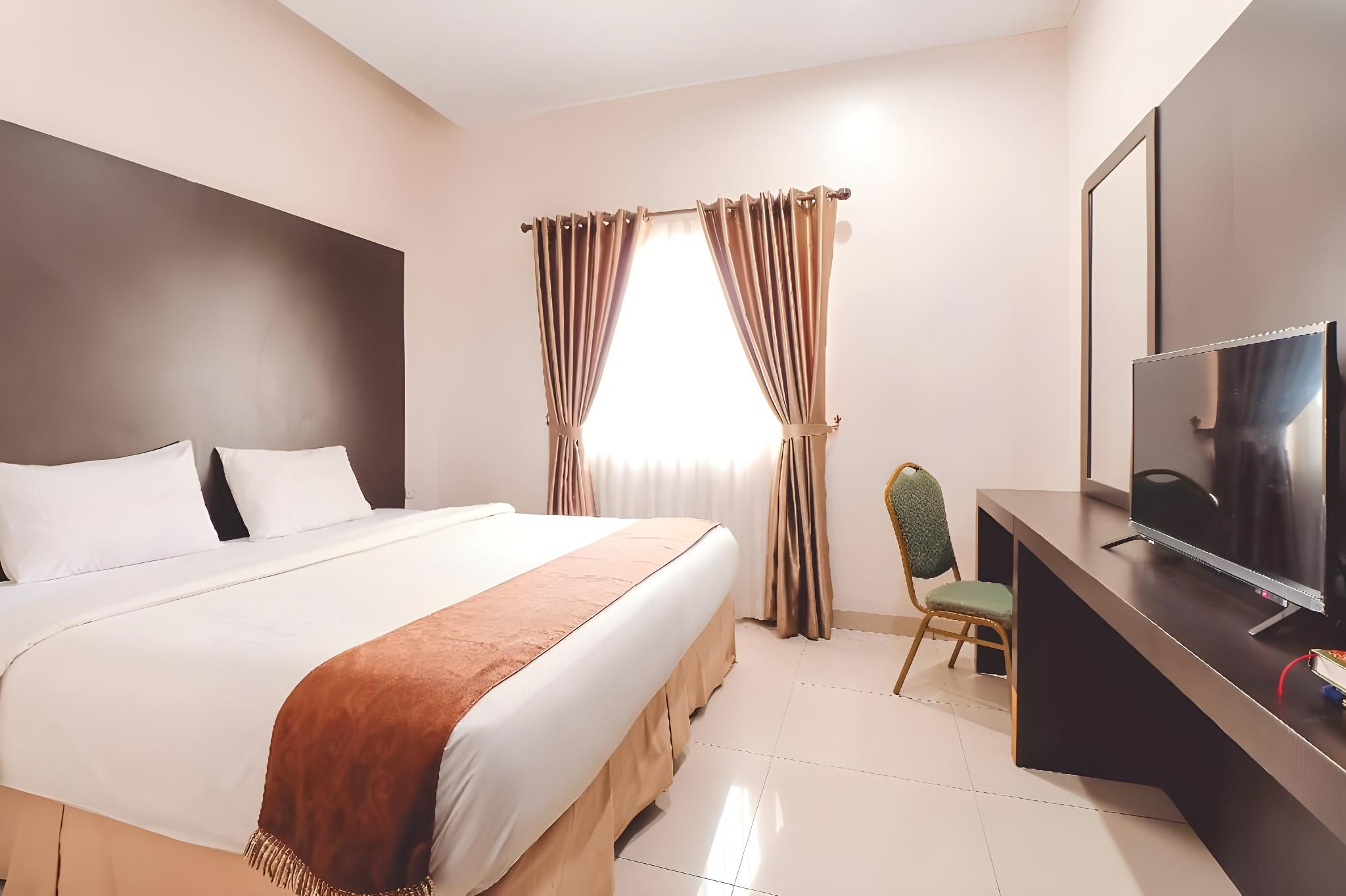 Saka Hotel Medan Superior Double Room