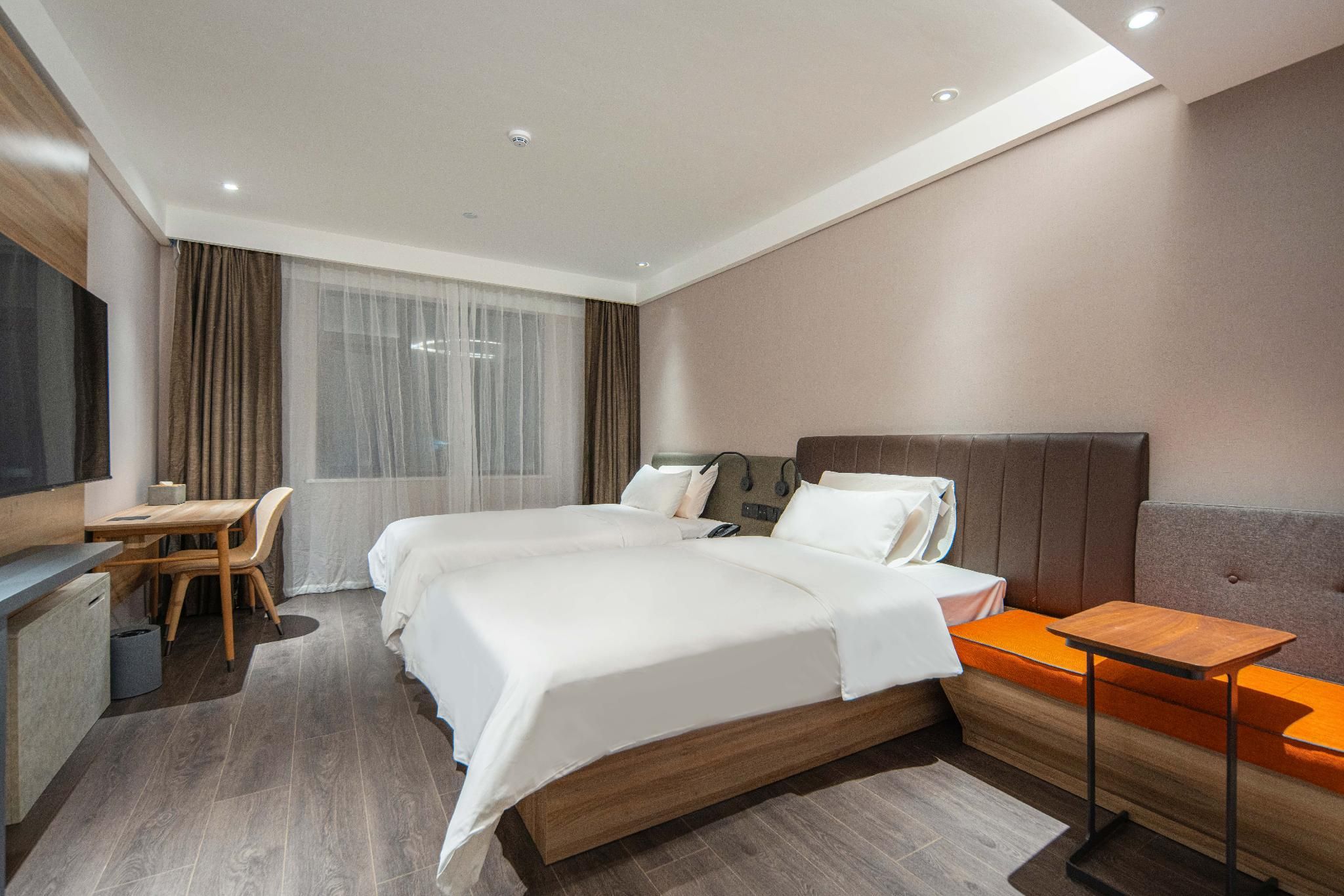 Huazhu - Business Twin Room