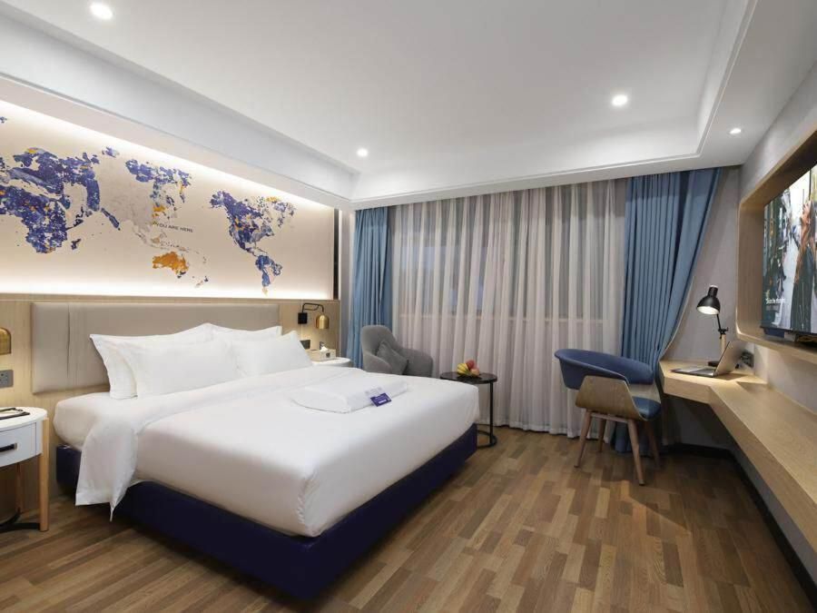 WH -Light Enjoyment Bed Room