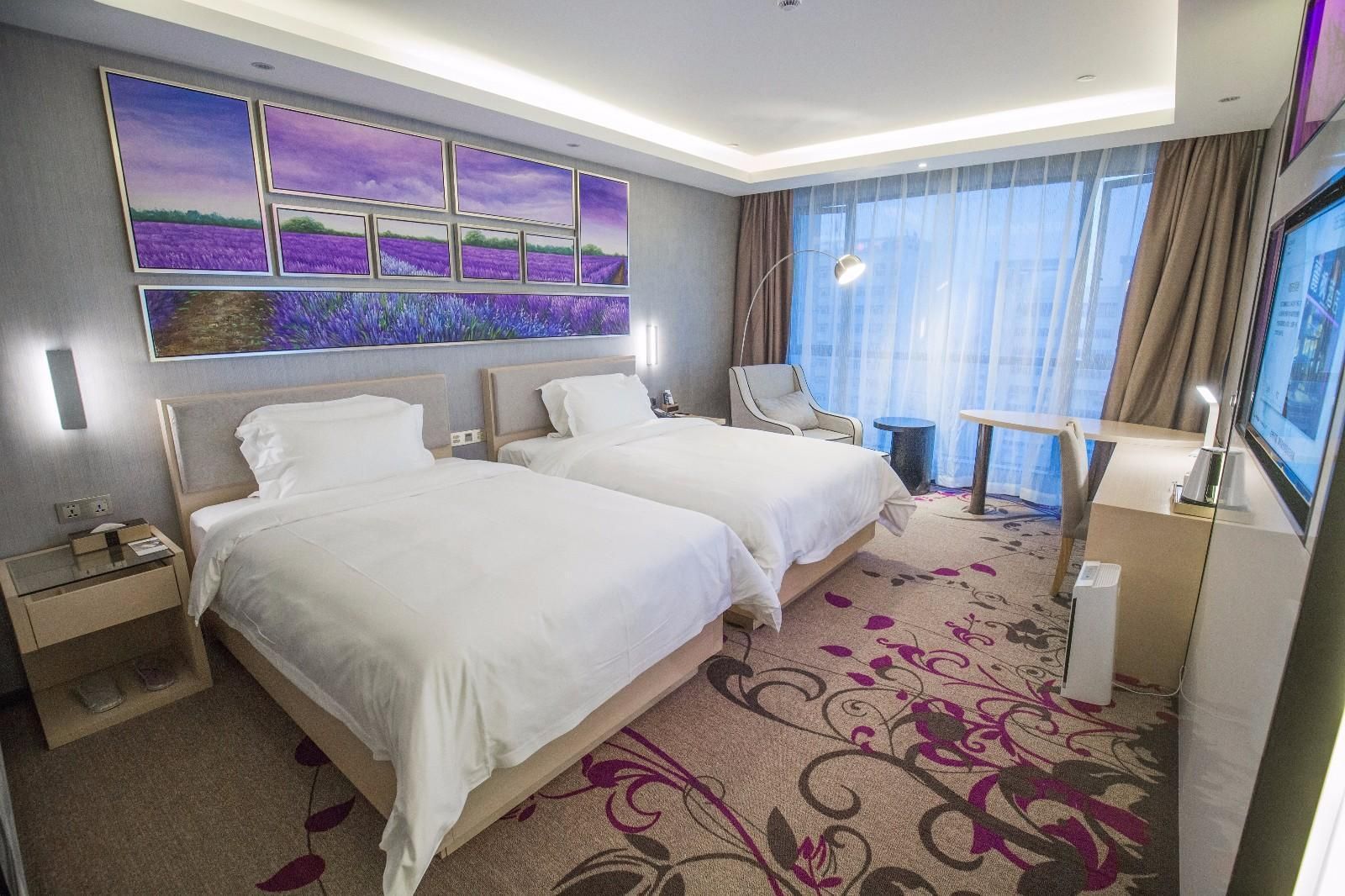 Twin Deluxe Room