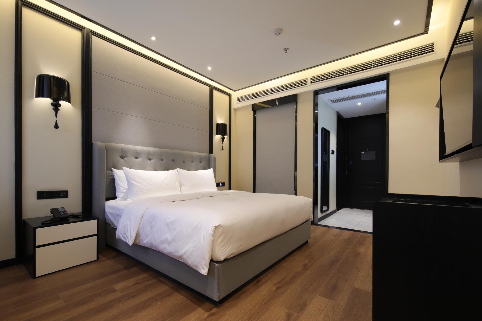 Huazhu - Superior BedRoom
