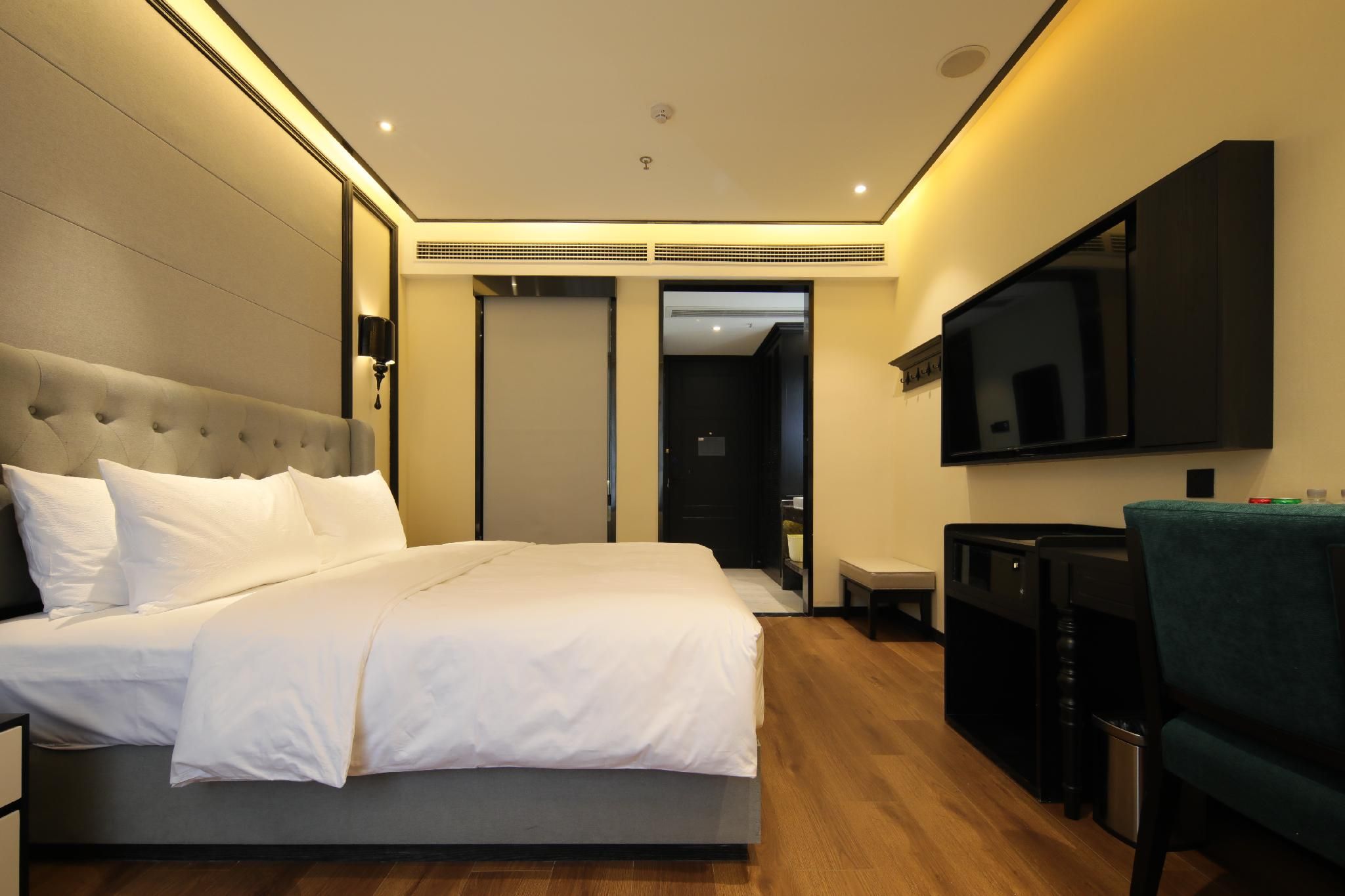 Huazhu - Superior BedRoom