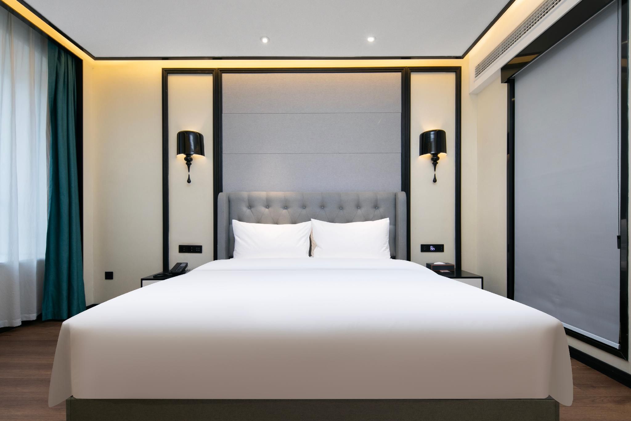 Huazhu - Superior BedRoom