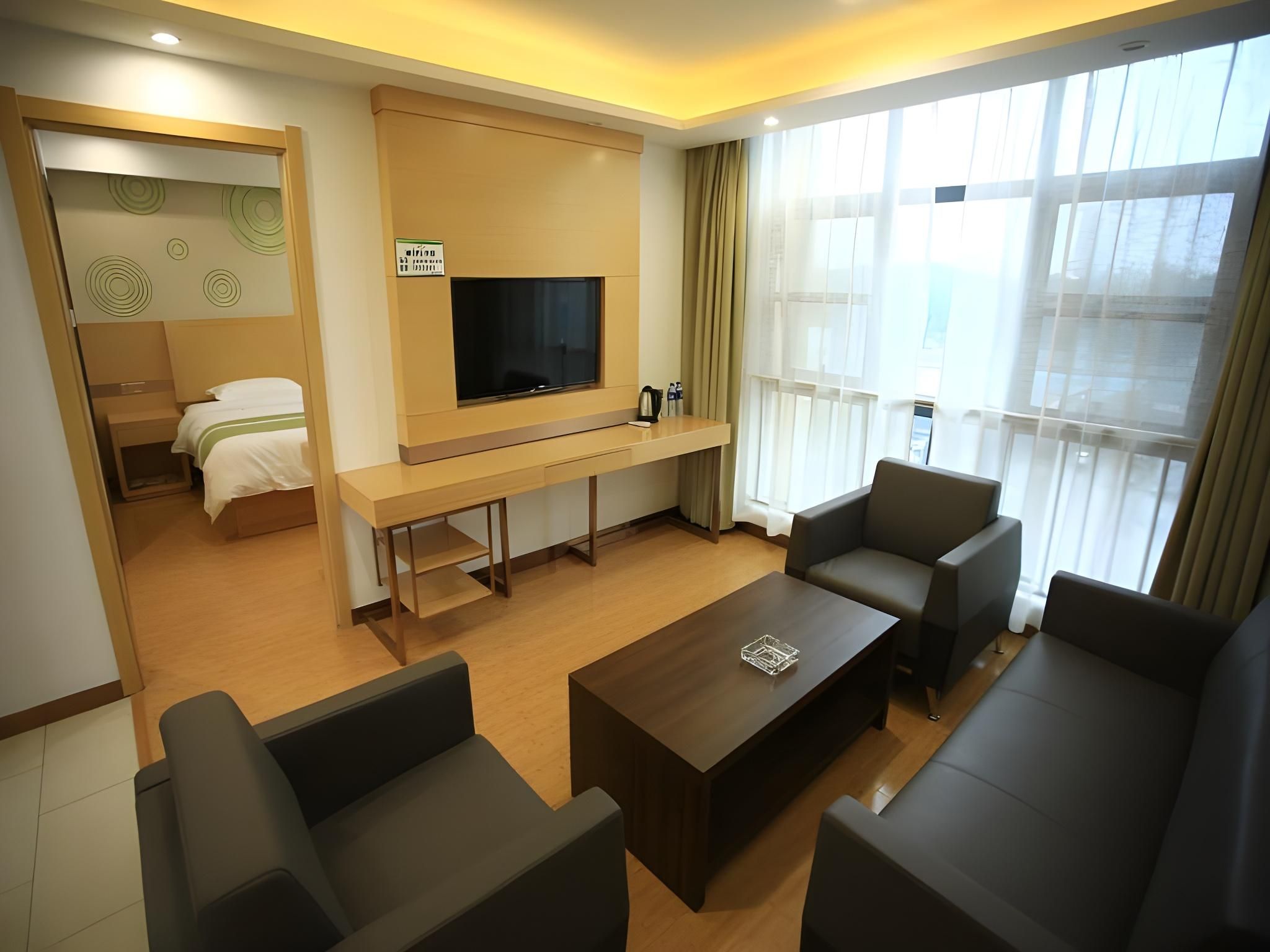 GreenTree Inn Jiujiang Development Zone Changjiang Avenue Business Suite 3