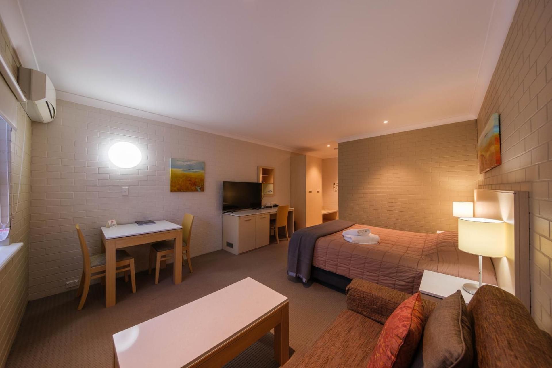 Queen Room