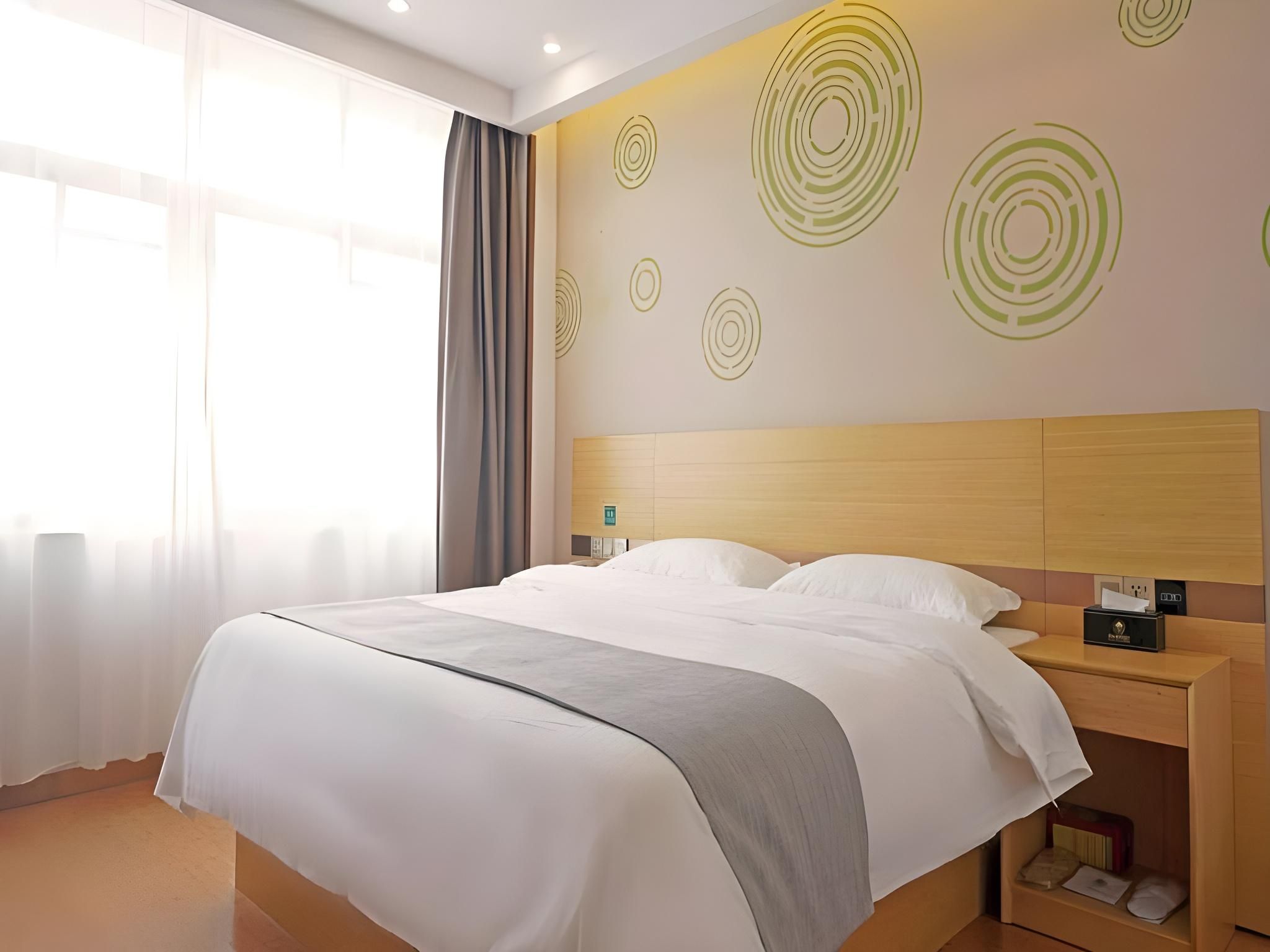 GTI - 1 Bed Guest Room, 1.5M Bed