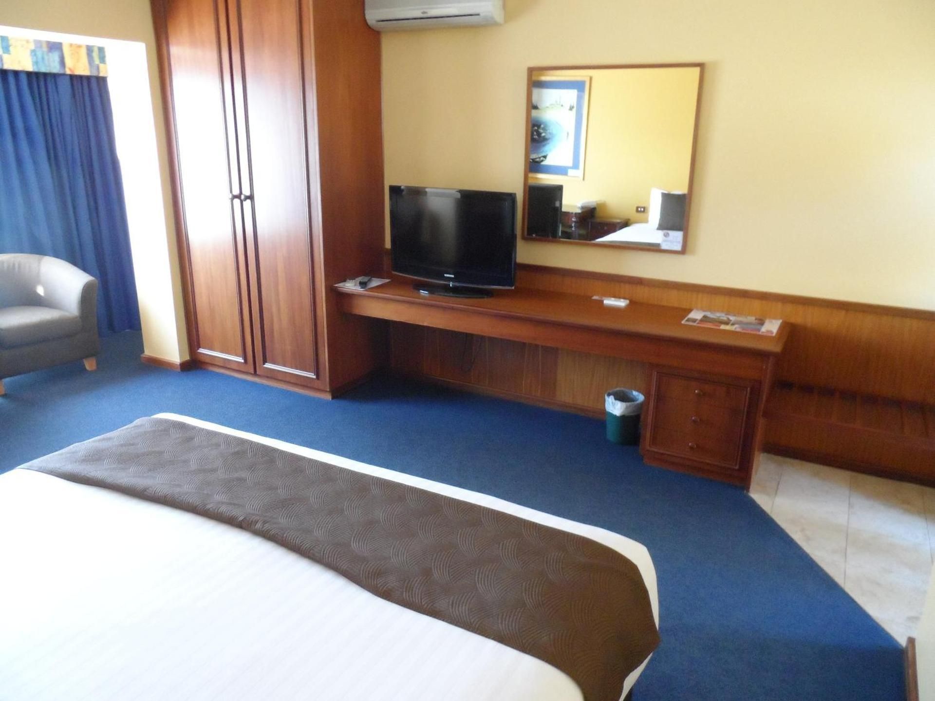 Executive King Room