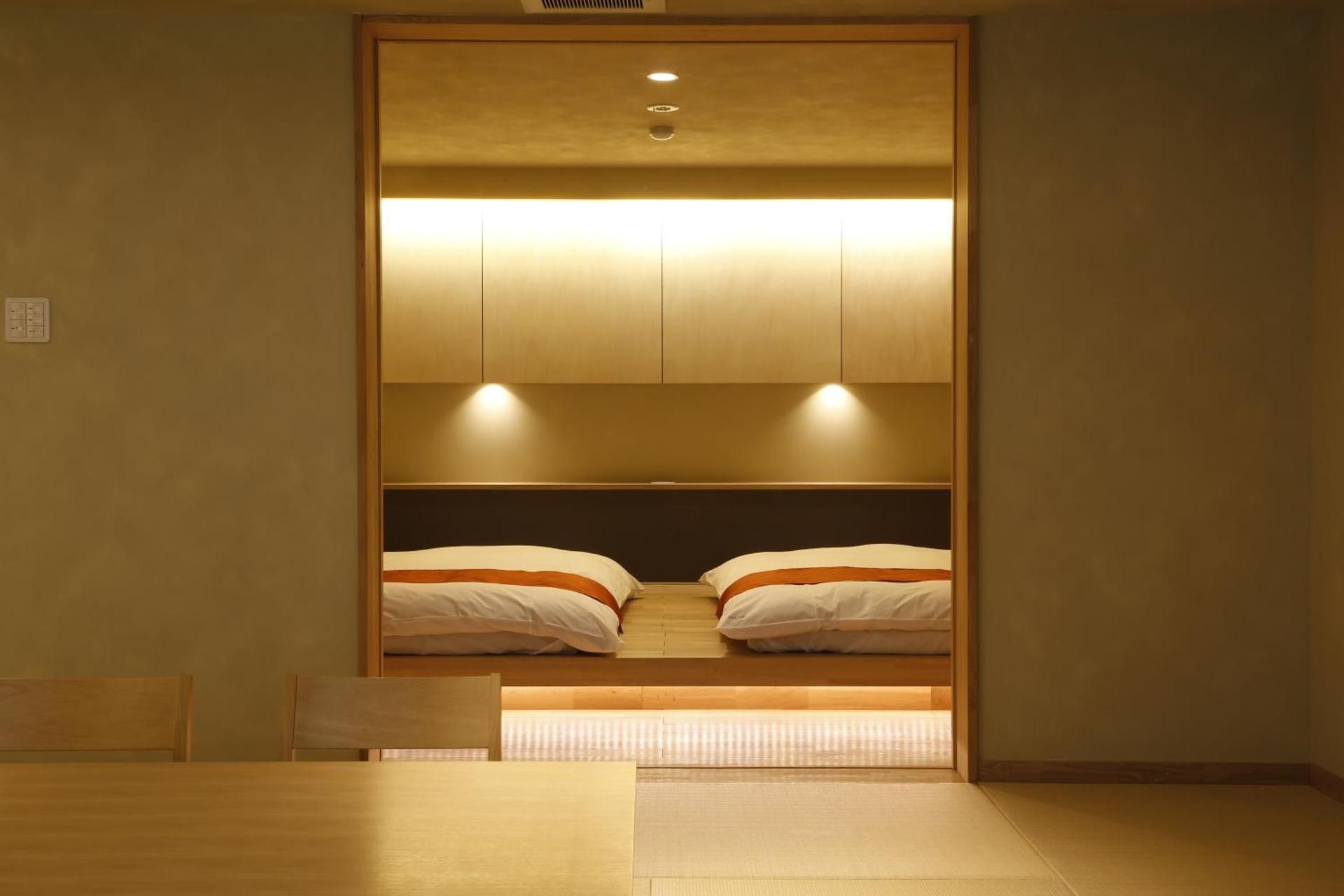 Queen Suite with Spa Bath-B