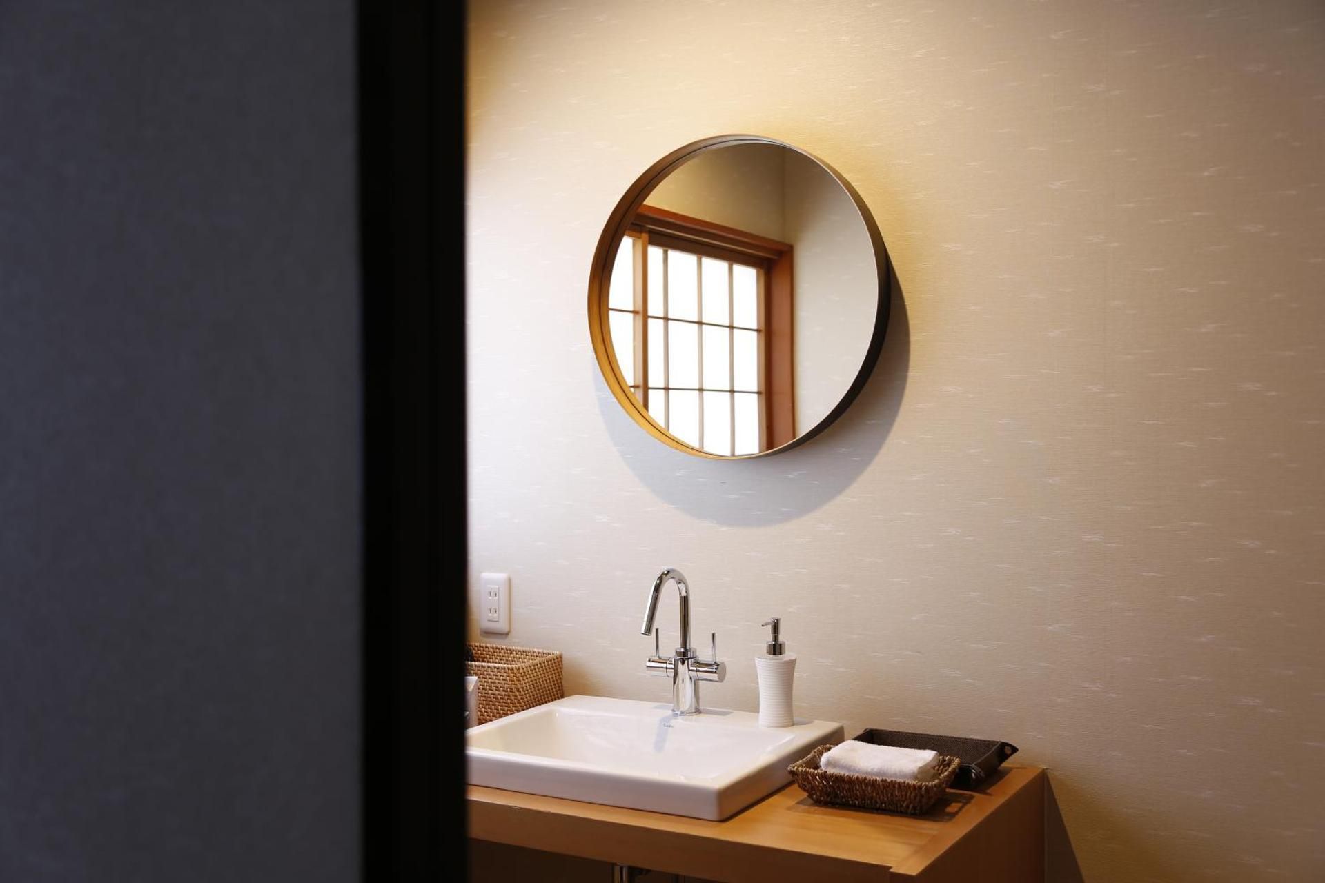 Small Twin Room-F