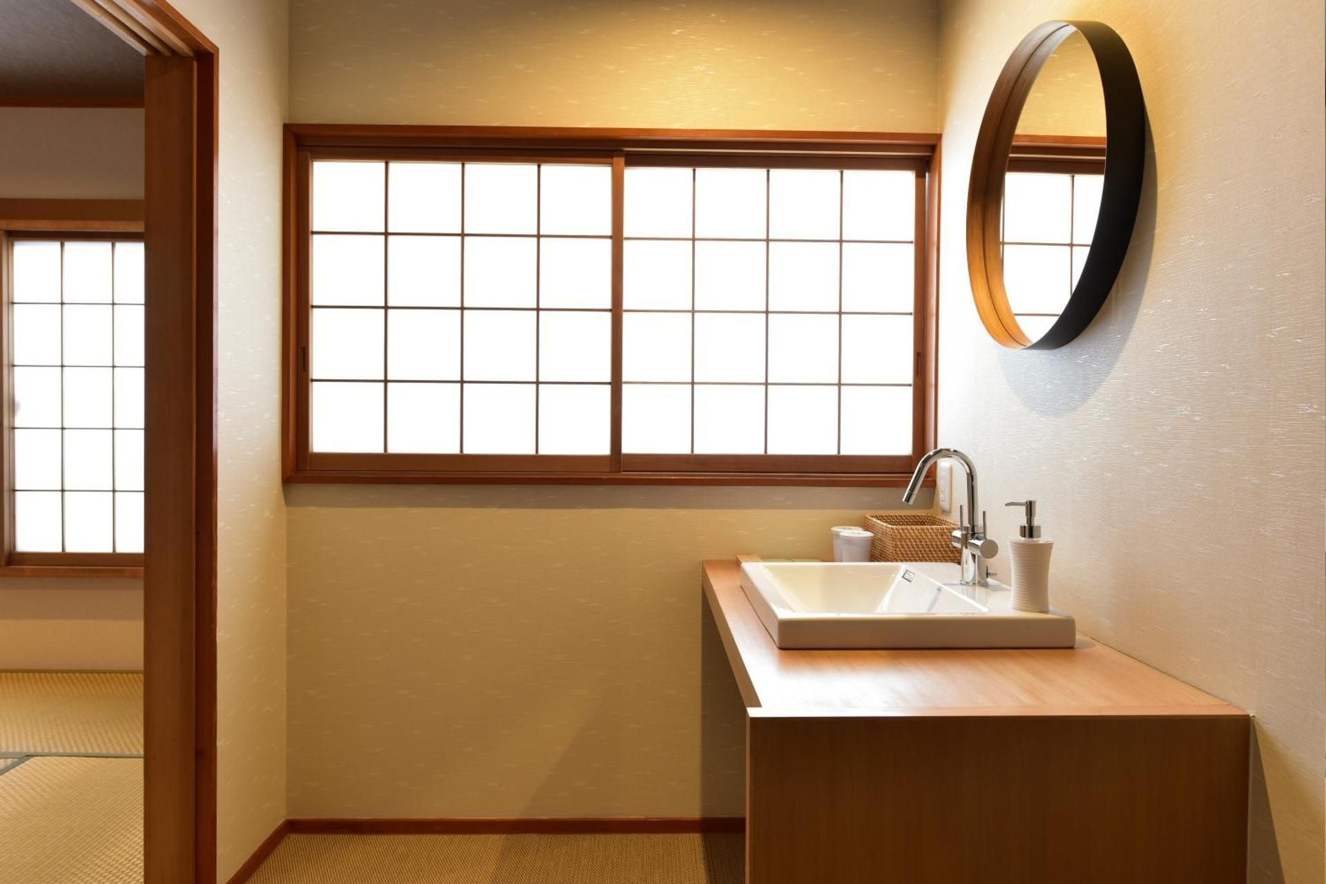 Small Twin Room-F