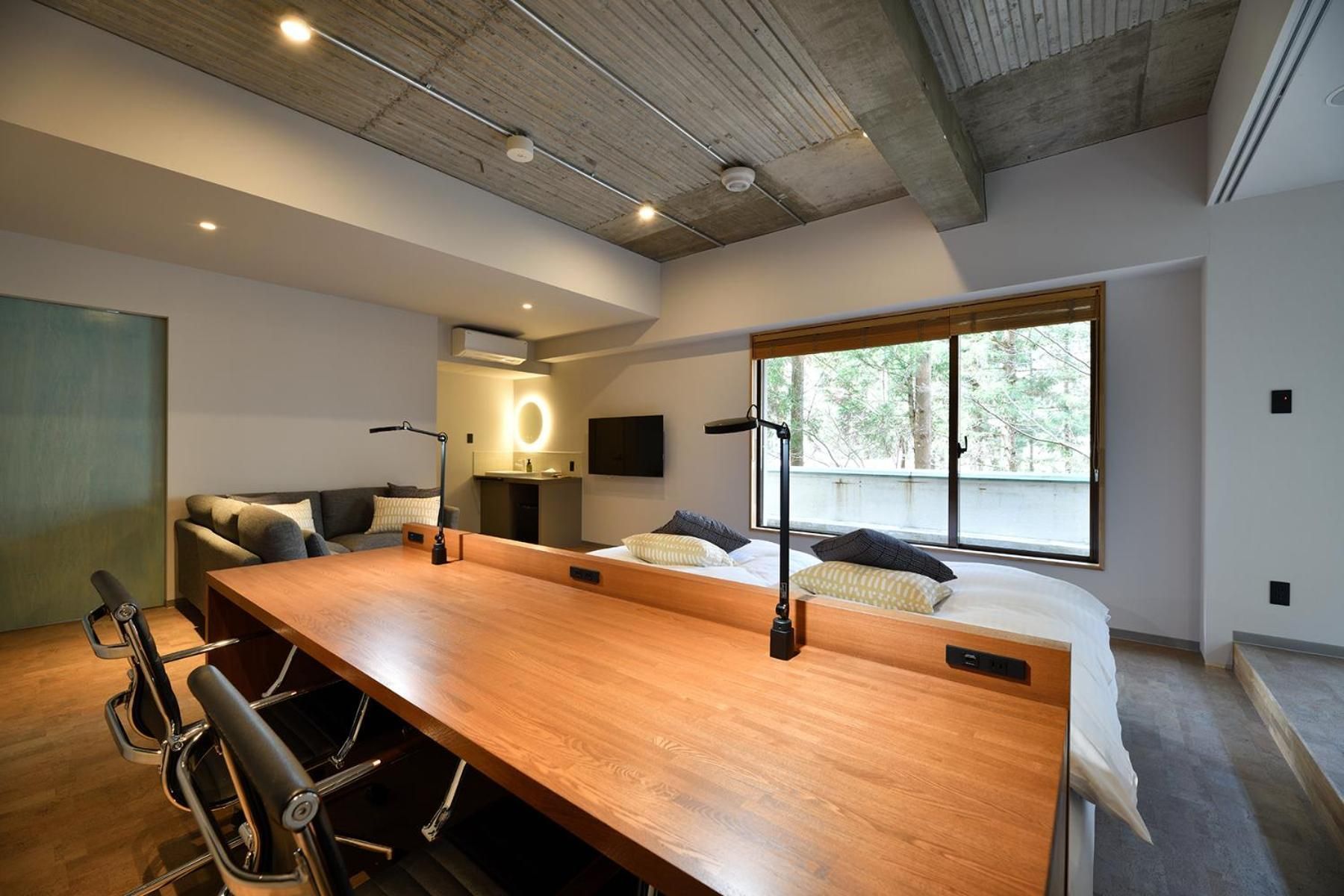 Deluxe Twin Room with Private Hot Spring