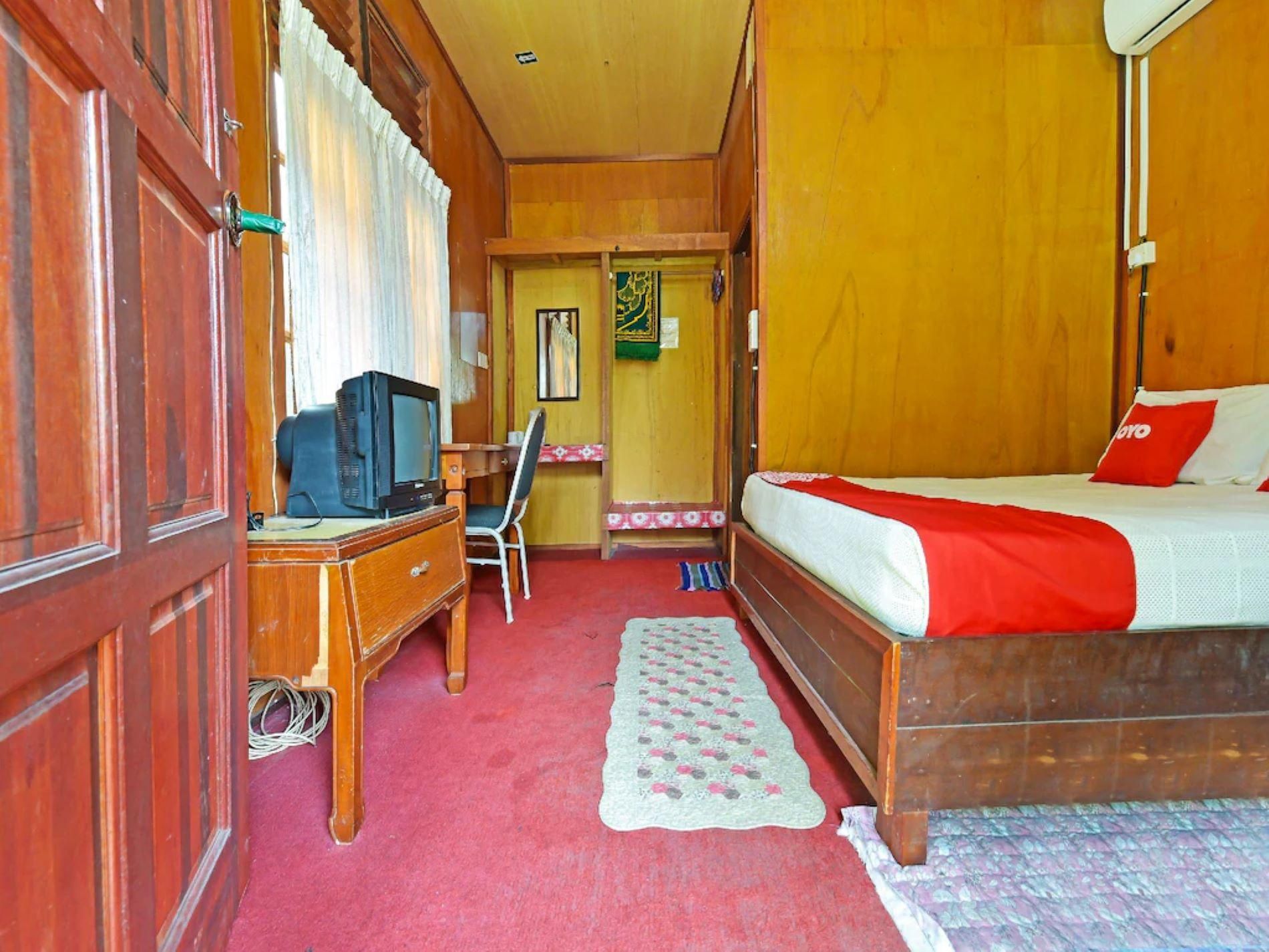 Pelangi Beach Resort  Deluxe Double Room 2