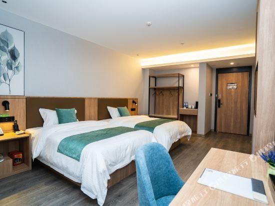 Twin Business Room