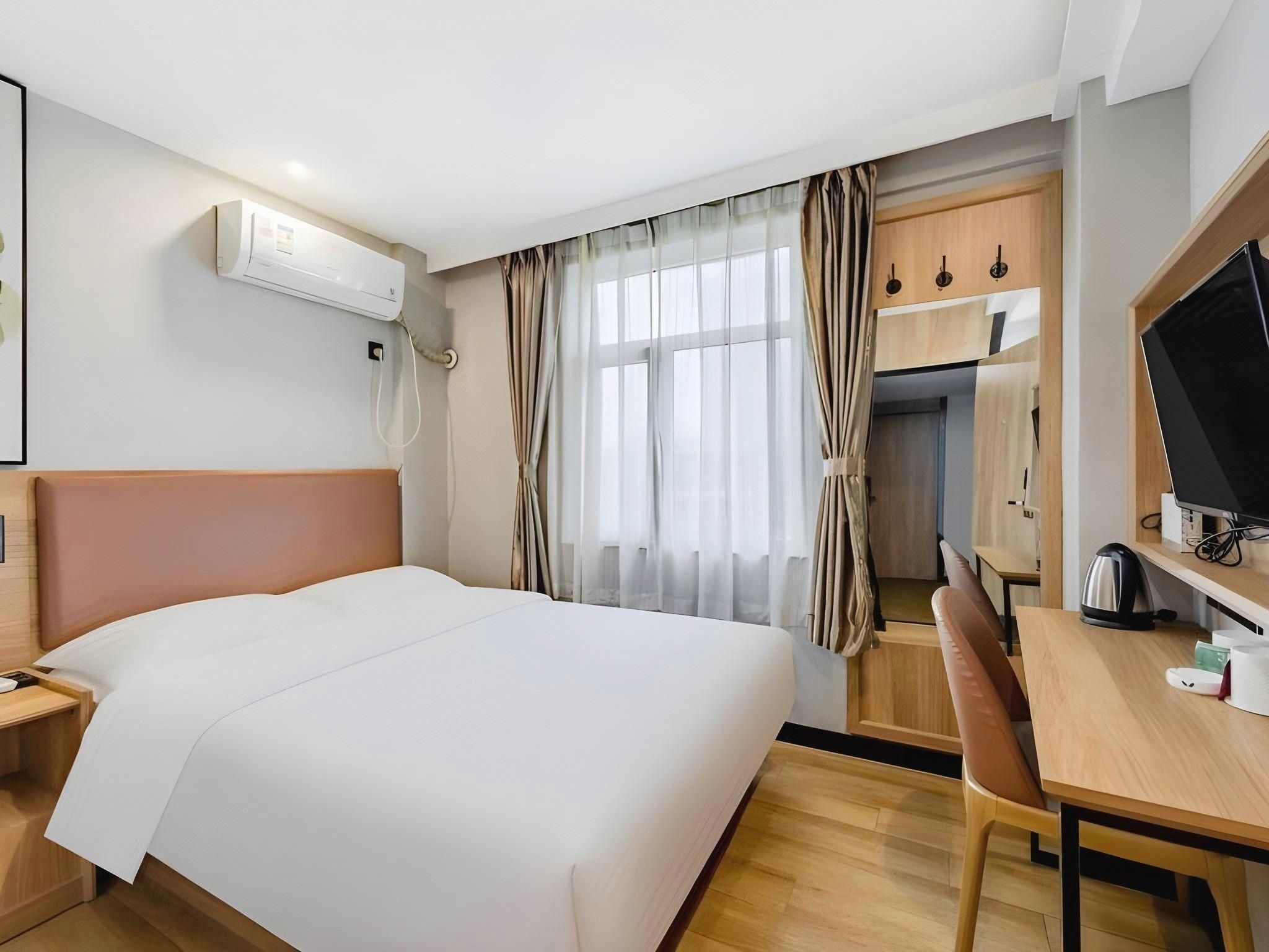 GTI - Business 1 Bed Room, 1.5M Bed