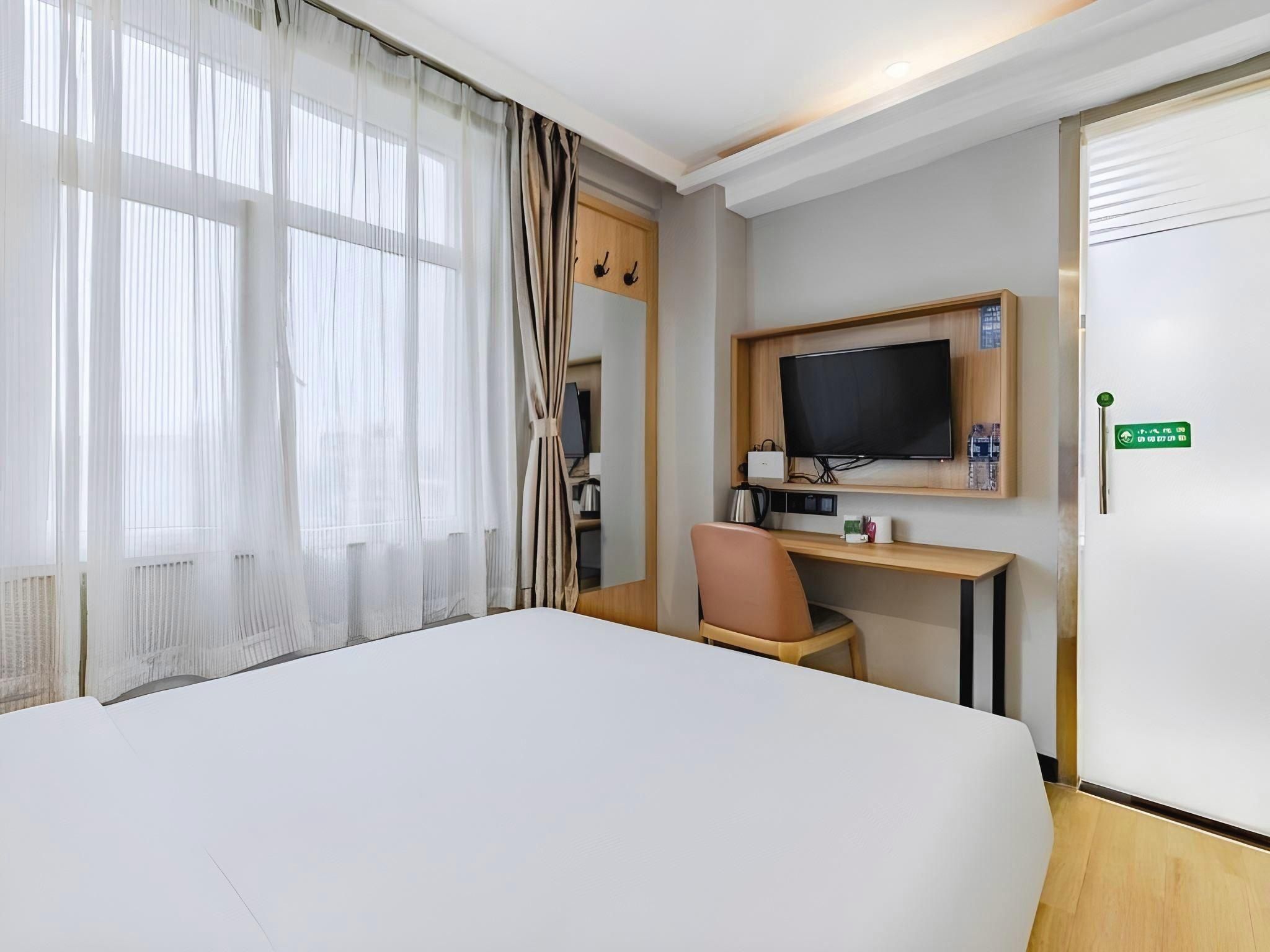 GTI - Business 1 Bed Room, 1.5M Bed