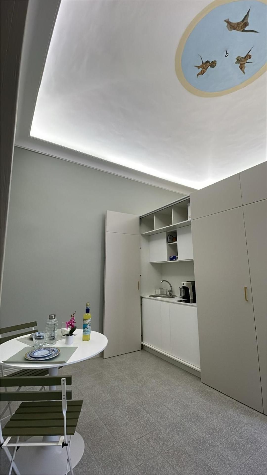 One-Bedroom Apartment with Garden
