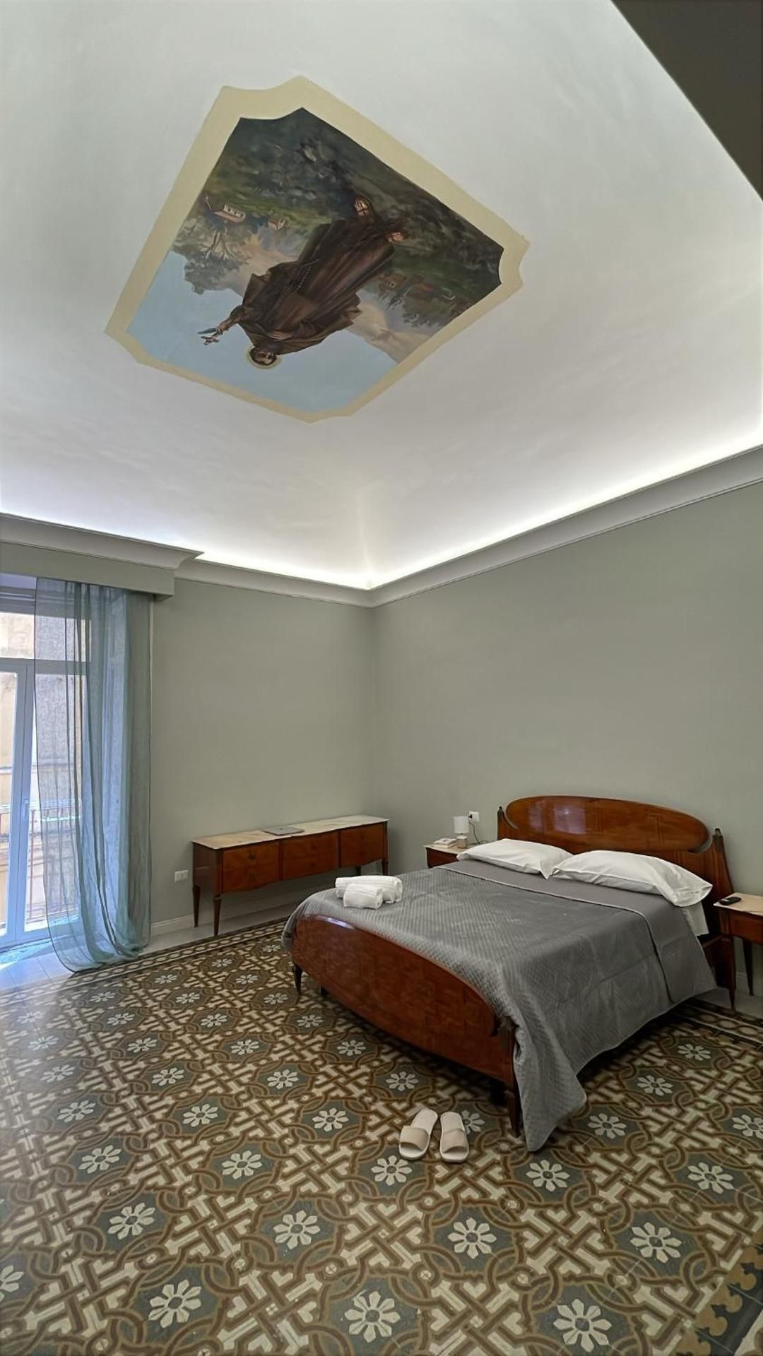 One-Bedroom Apartment with Garden