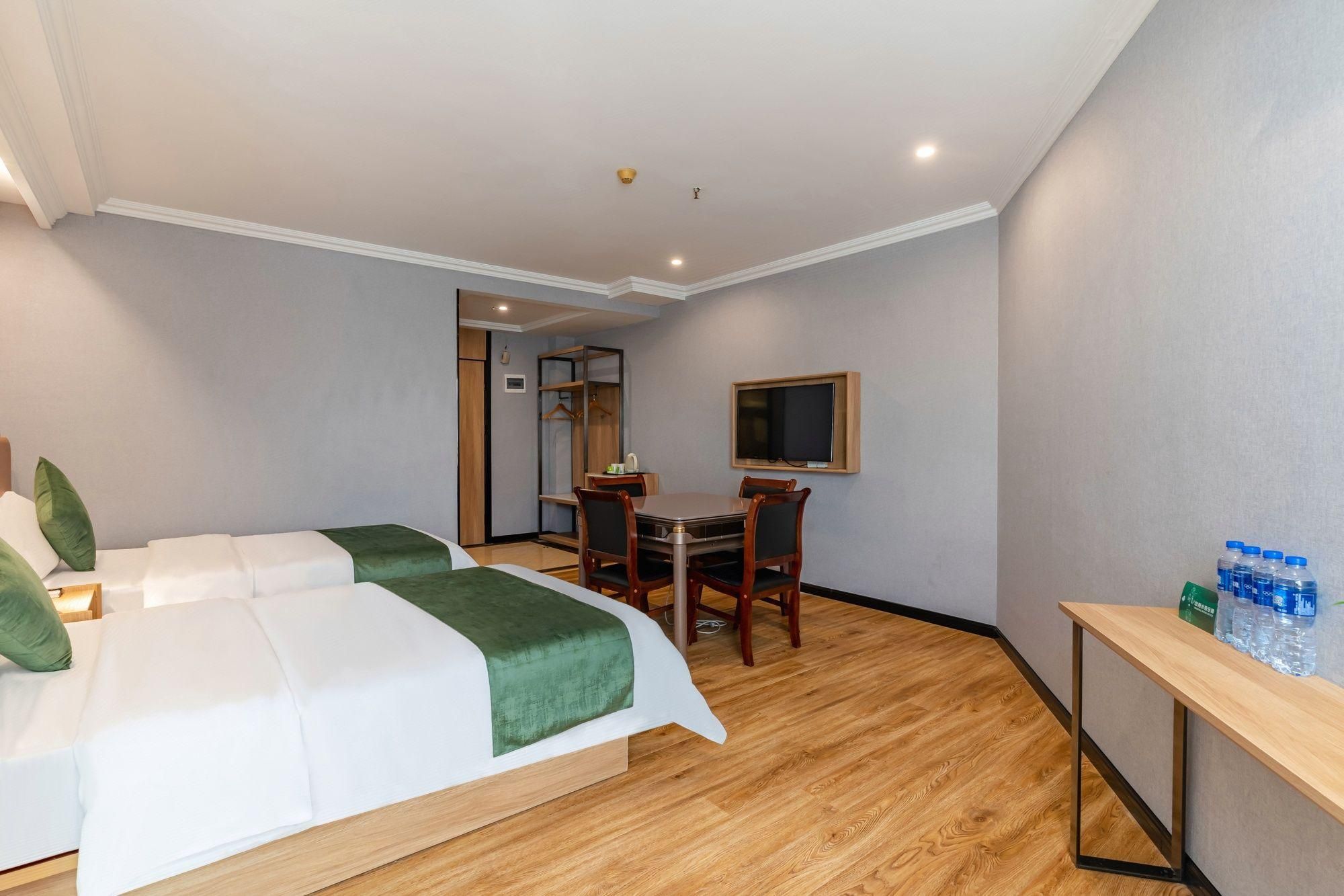 2 Bed Twin Superior Room