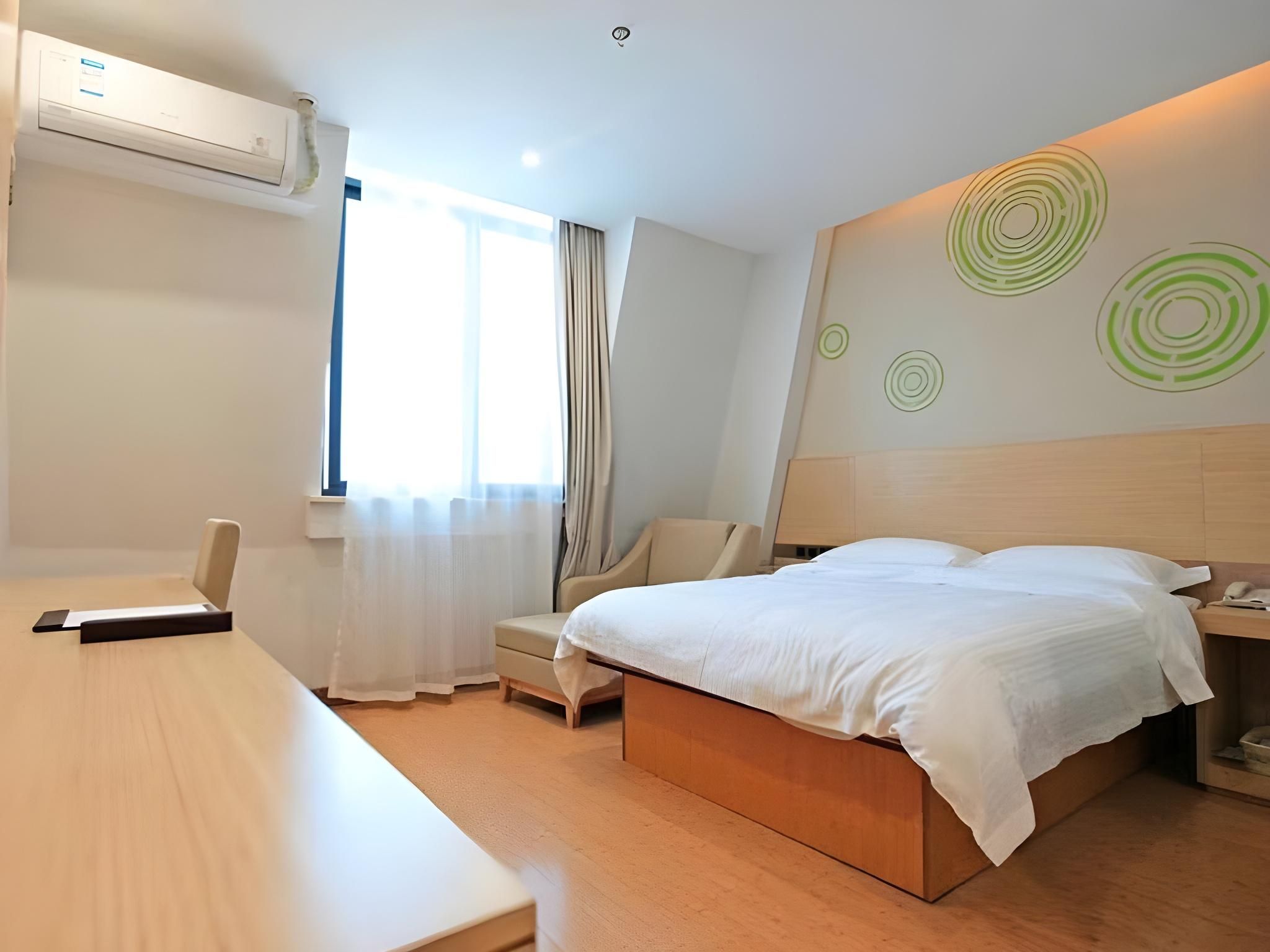 GTI - Business 1 Bed Room, 1.5M Bed