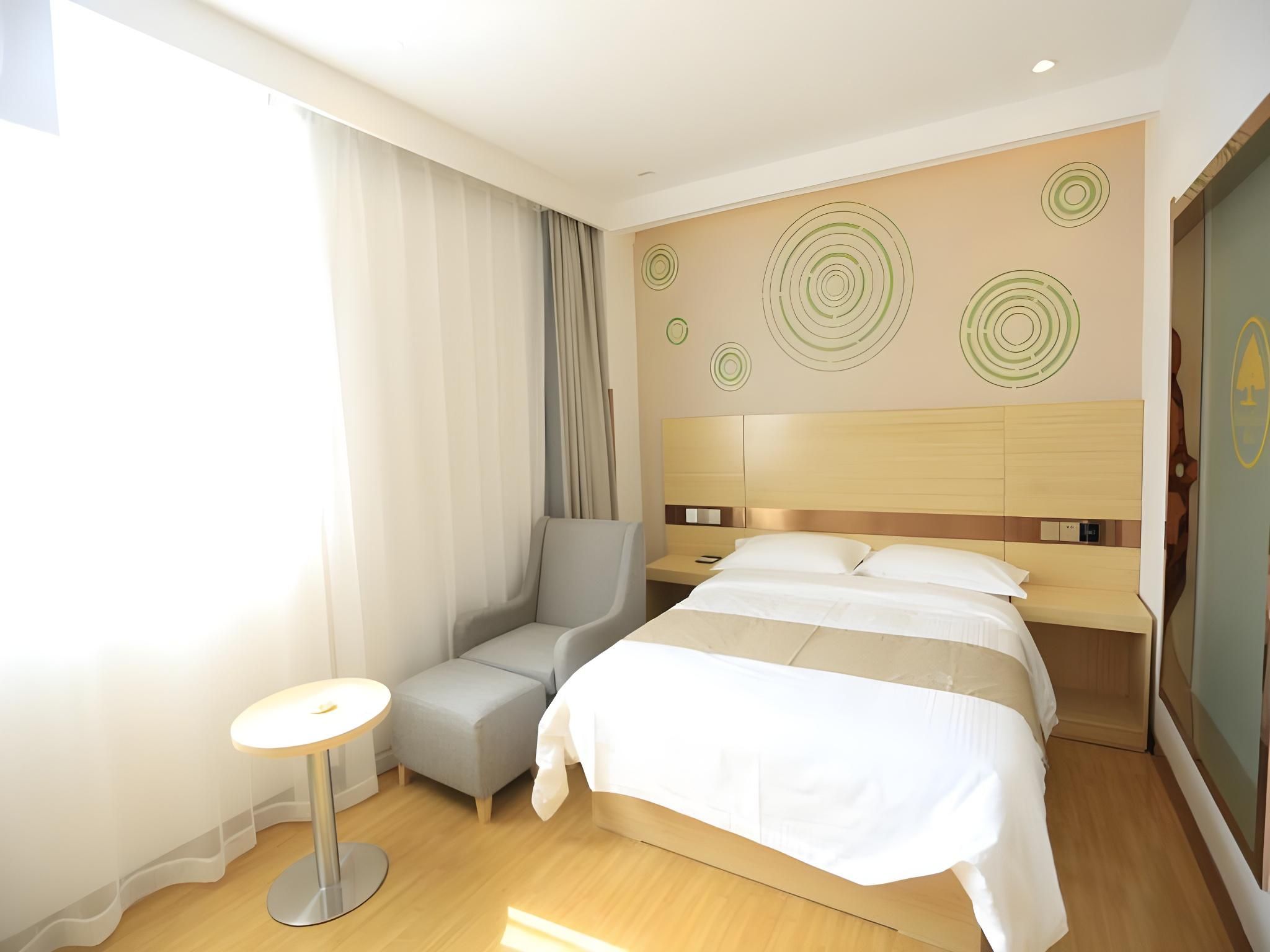 GTI - 1 Bed Guest Room, 1.5M Bed