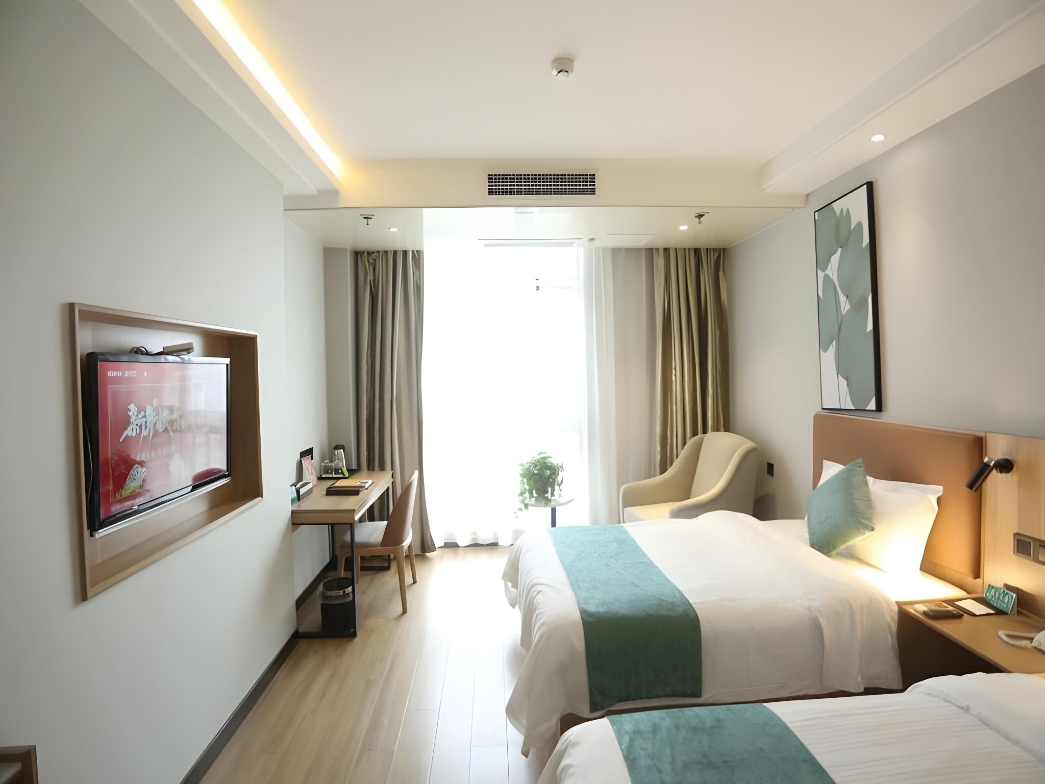 Twin Room with View