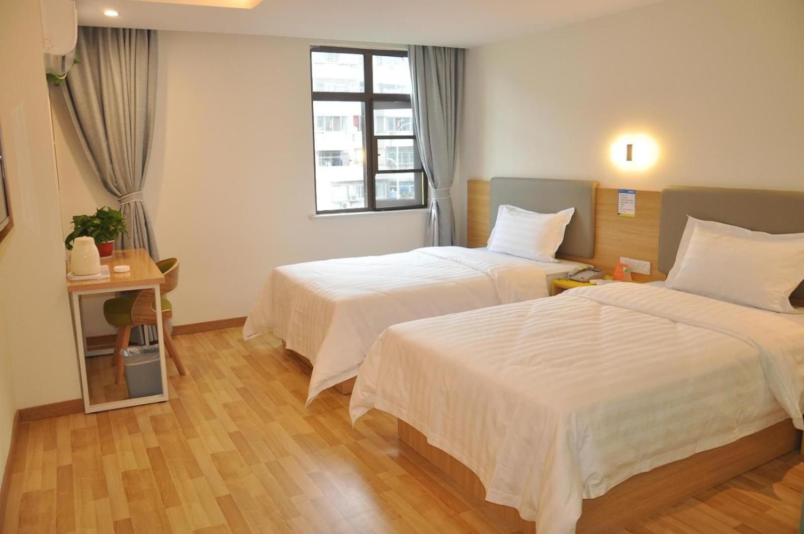 2 Bed Twin Superior Room