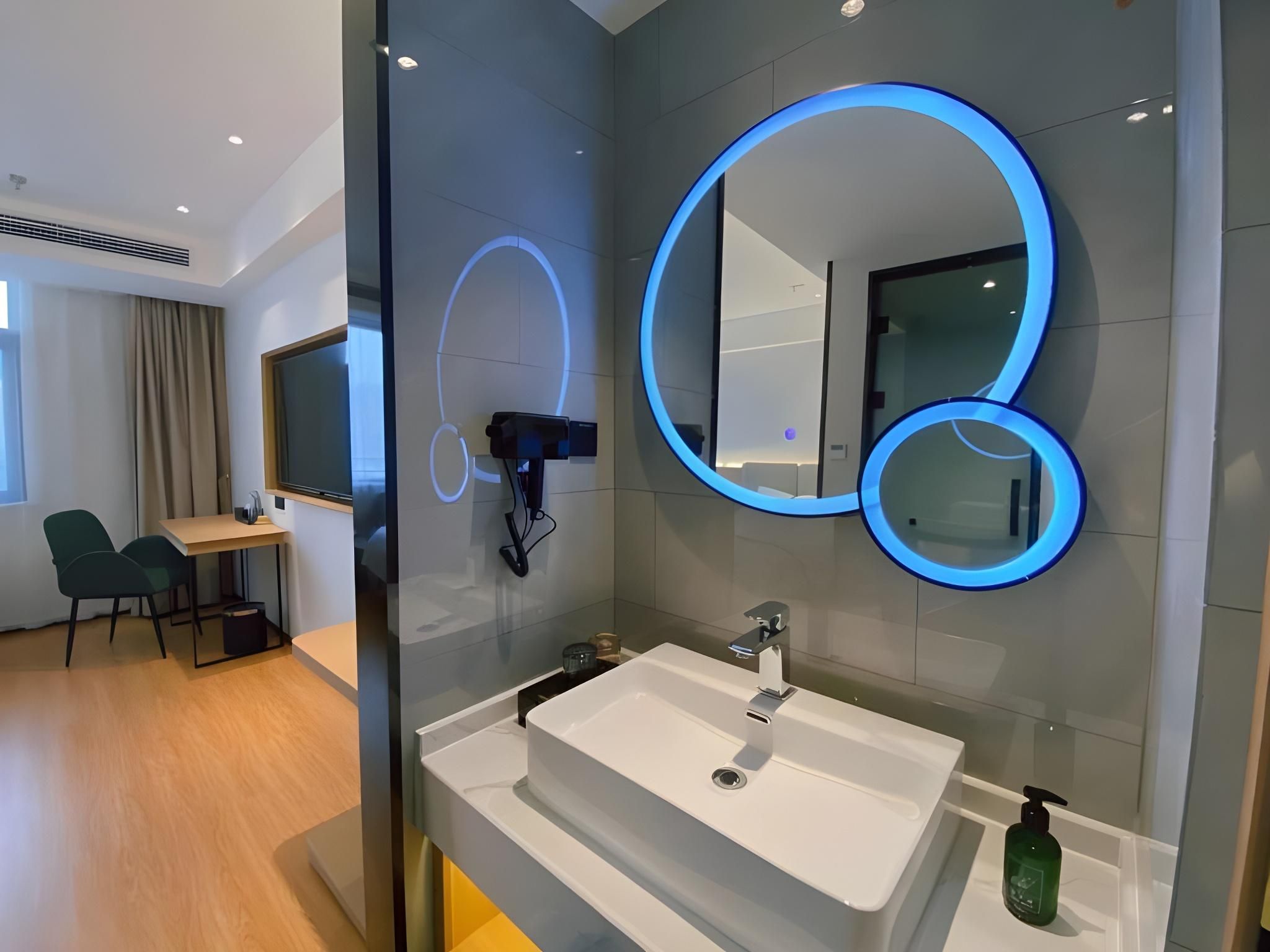 Featured Twin Room