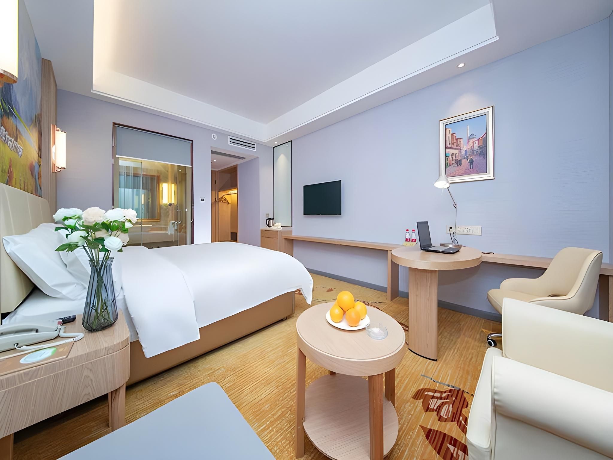 Business King Room