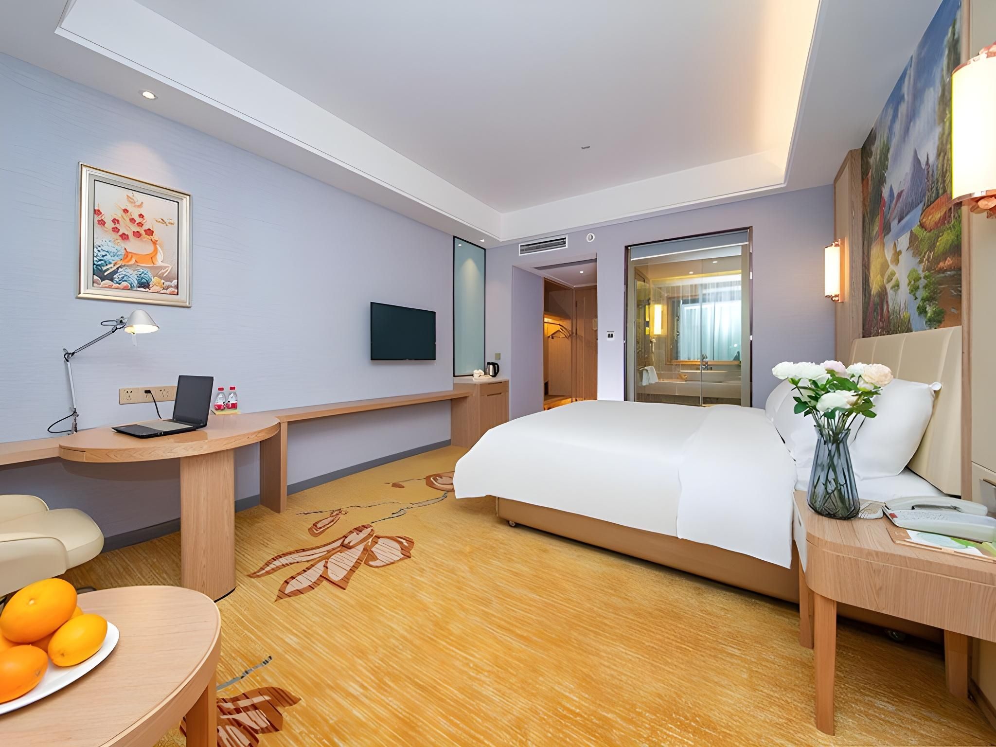 Standard - Queen Room