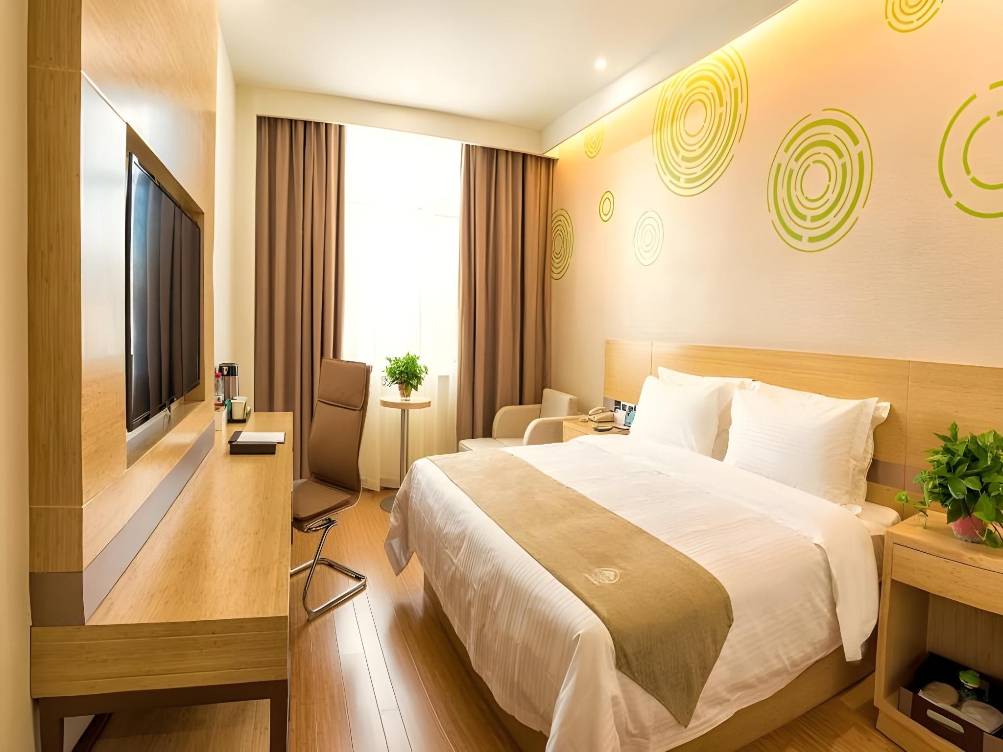 Business Queen Room