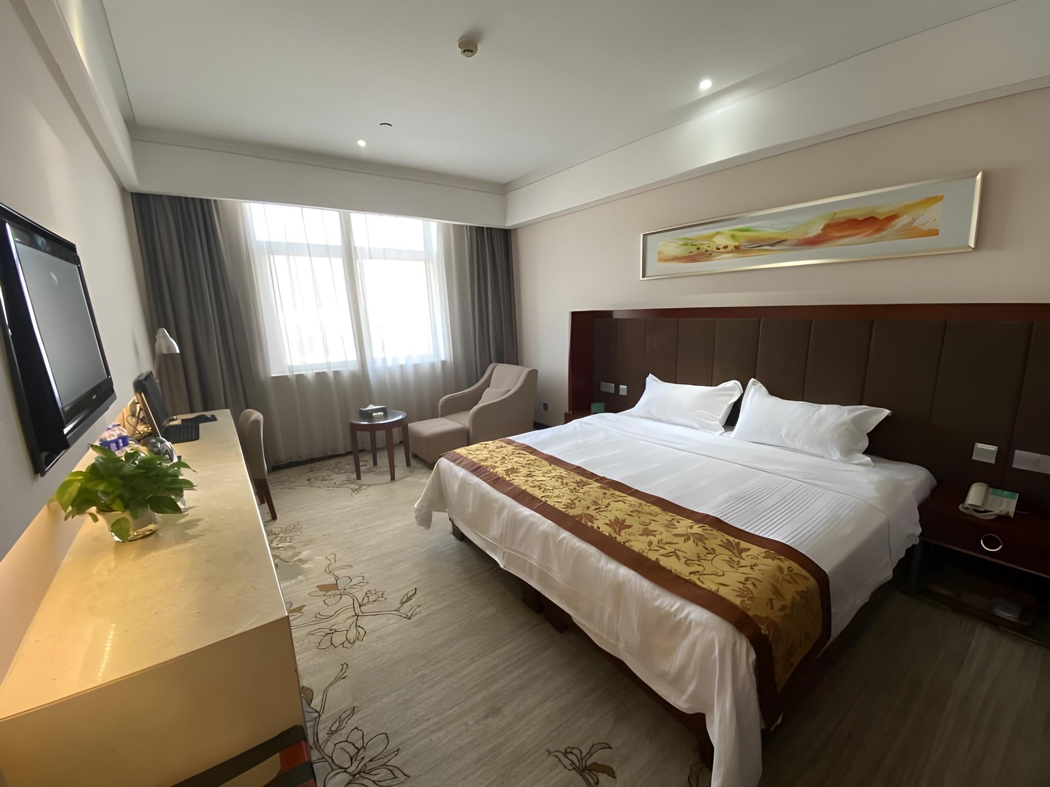 Business Queen Room