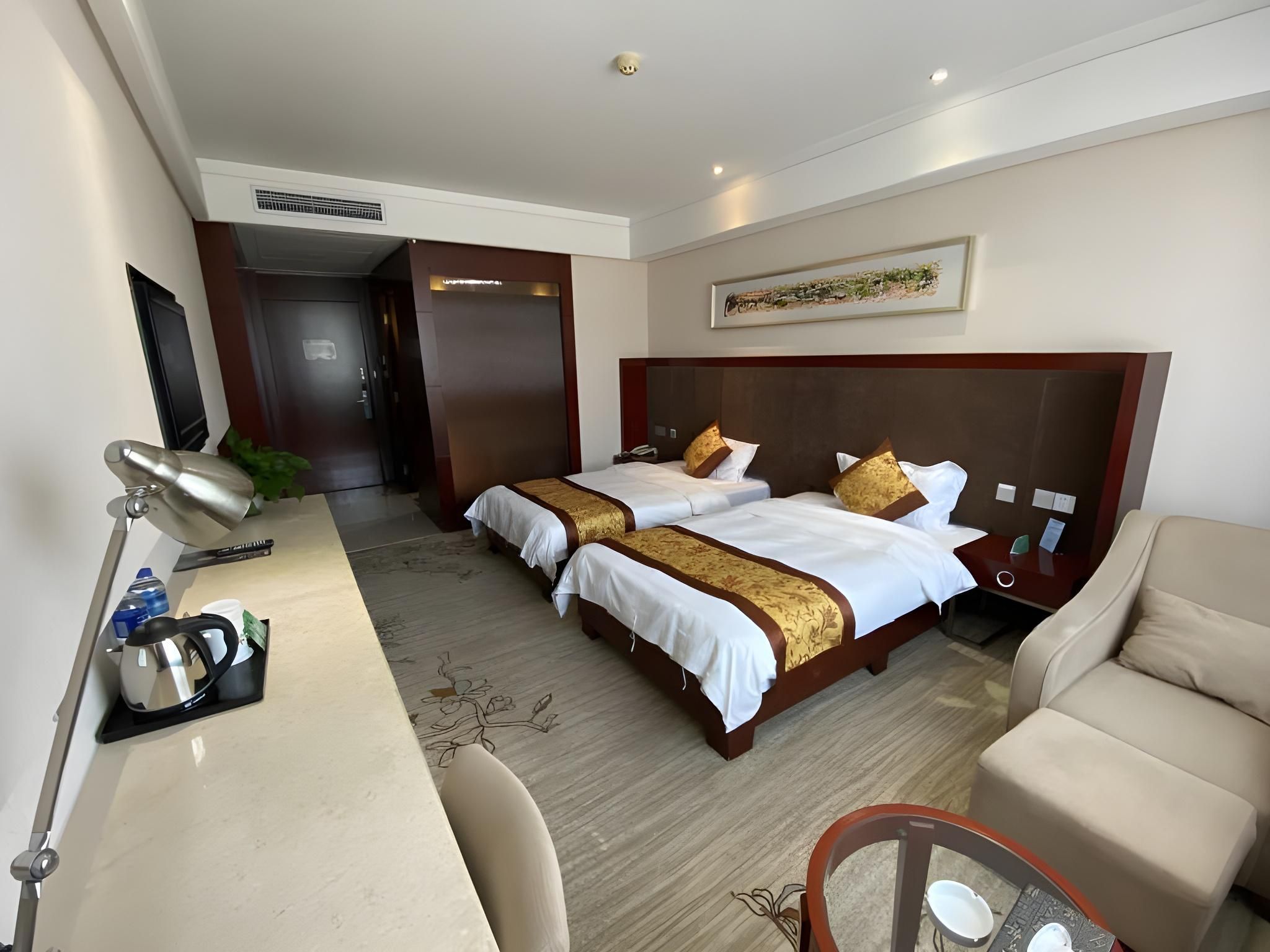 2 Bed Twin Superior Room