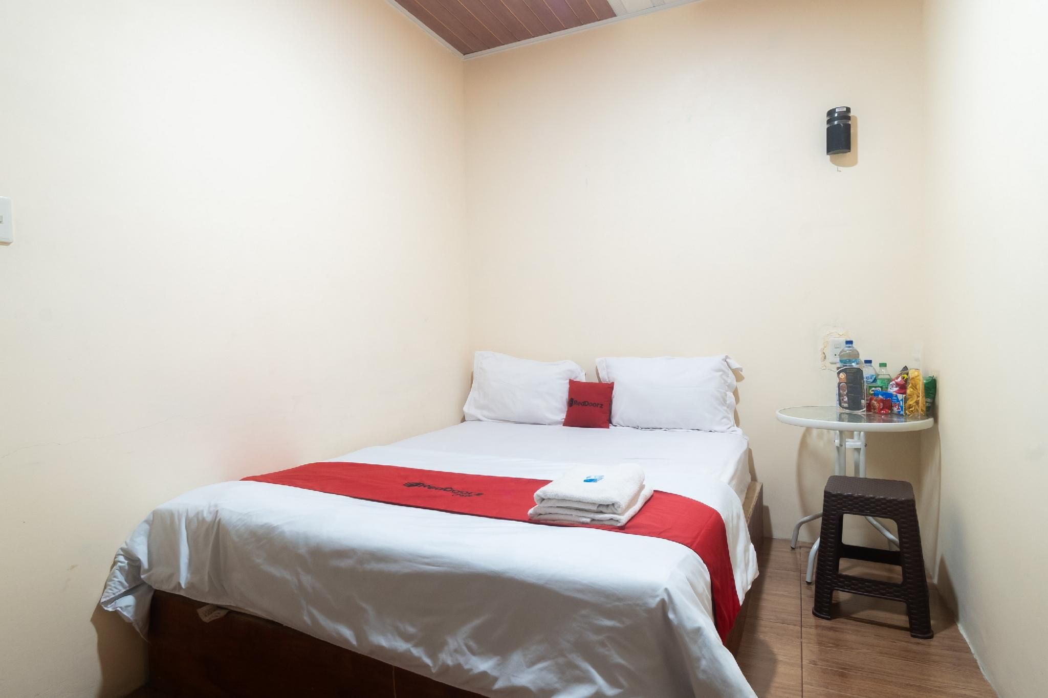 RedDoorz @ Sapo Rumbia 1 Berastagi Standard Room 2