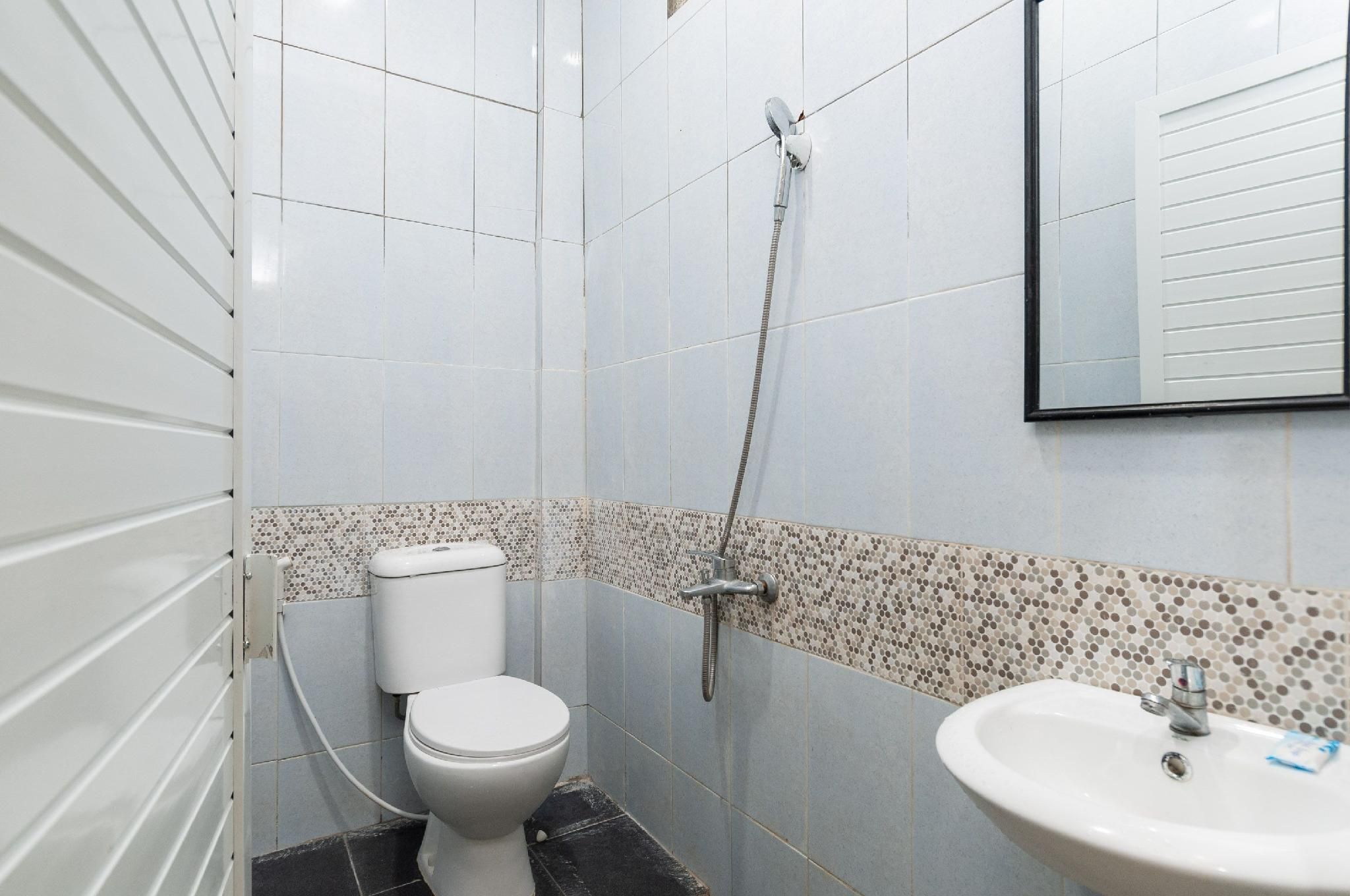 RedDoorz Sapo Rumbia 2 Berastagi Suite Room 3