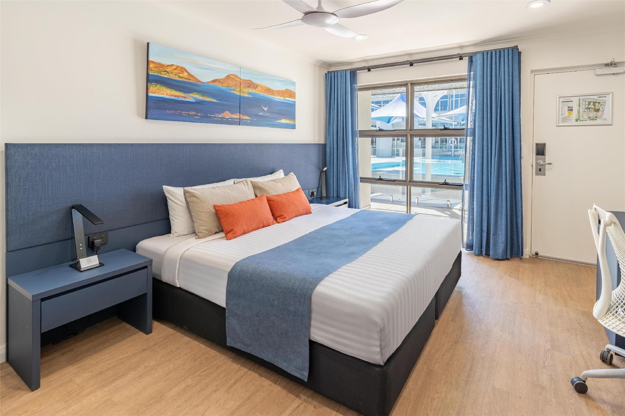 Best Western Cambridge Hotel Kununurra Suite-1 King Bed,Non-Smoking,Premium Room,Patio,Garden View