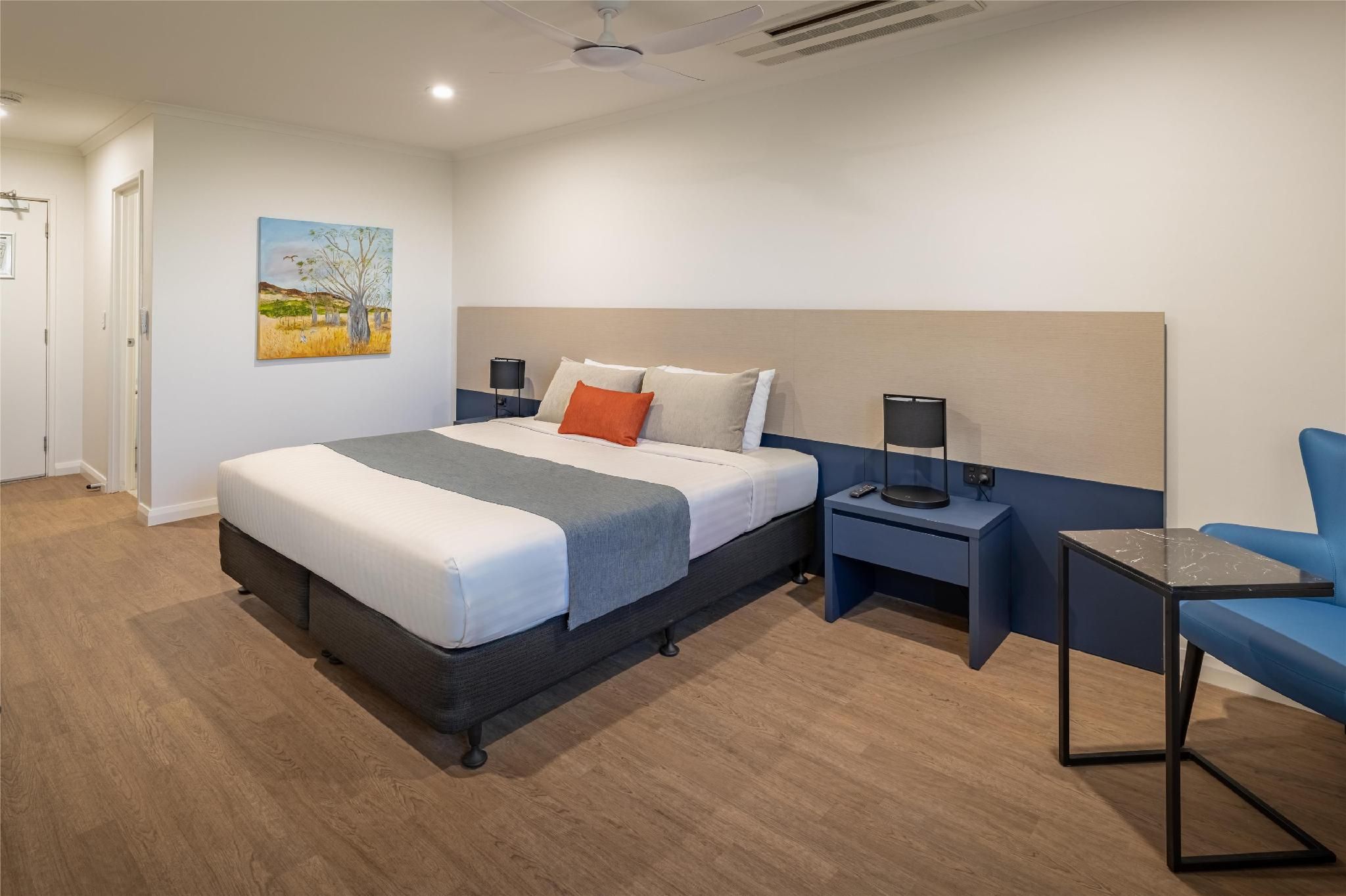 Best Western Cambridge Hotel Kununurra 1 King Bed,Non-Smoking,Standard,Desk,Wifi,Rain Shower 2