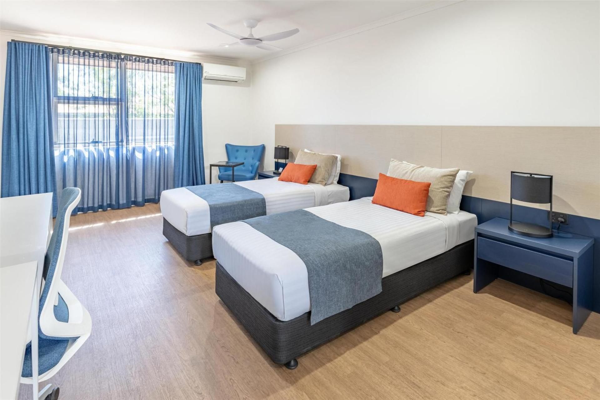 Deluxe Twin Room with Rain Shower - Non-Smoking