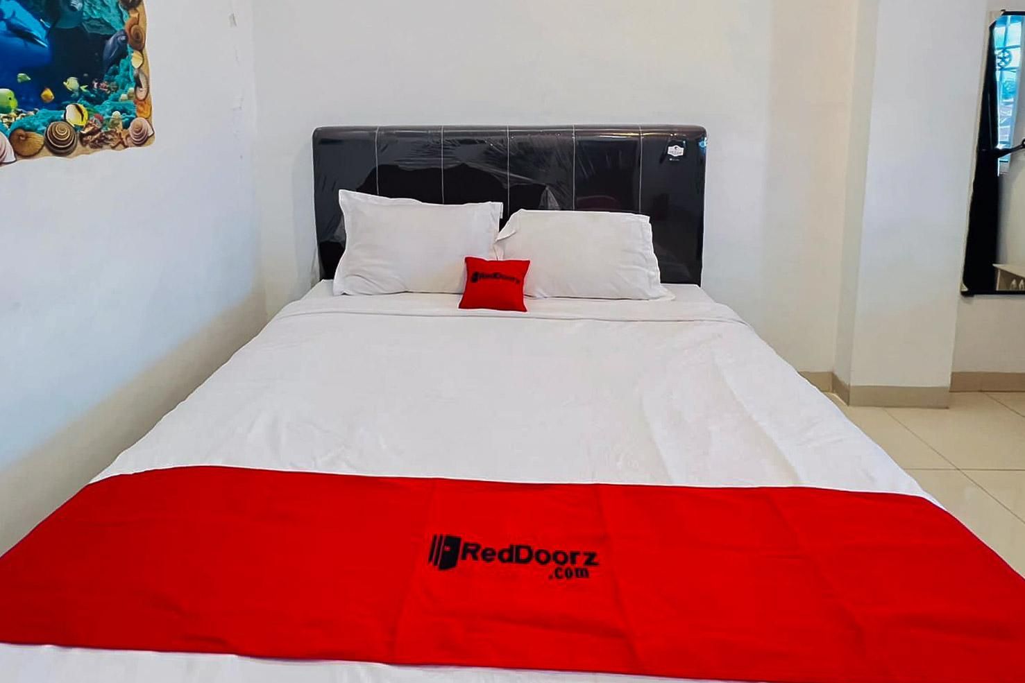 reddoorz @ damai guest house kabanjahe RedDoorz Room