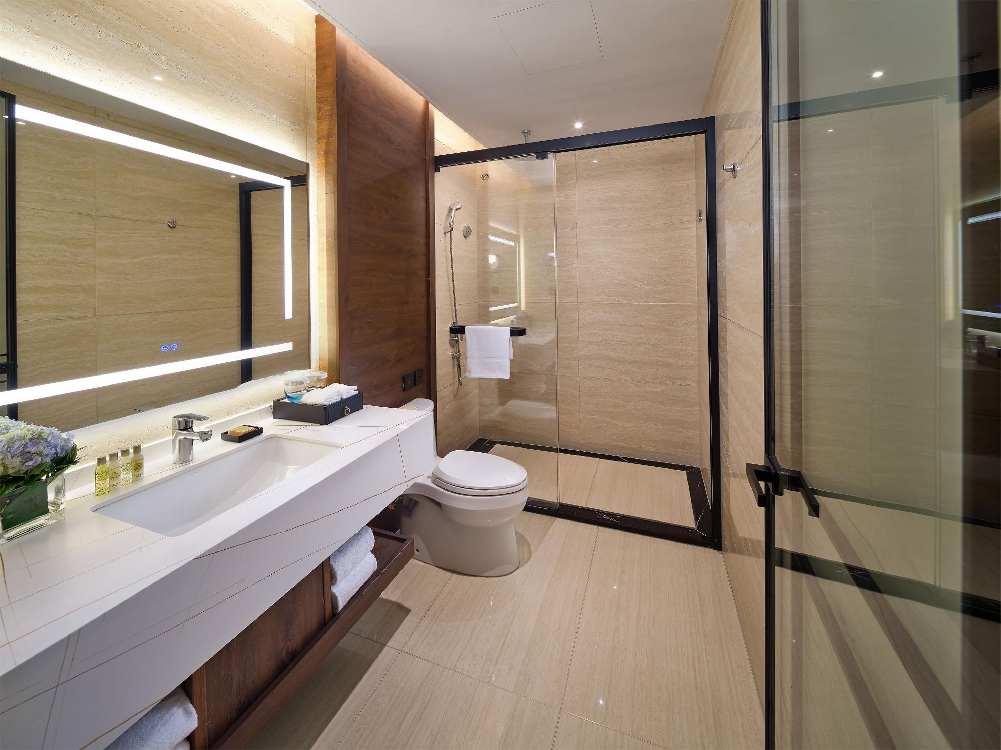 King Deluxe Suite