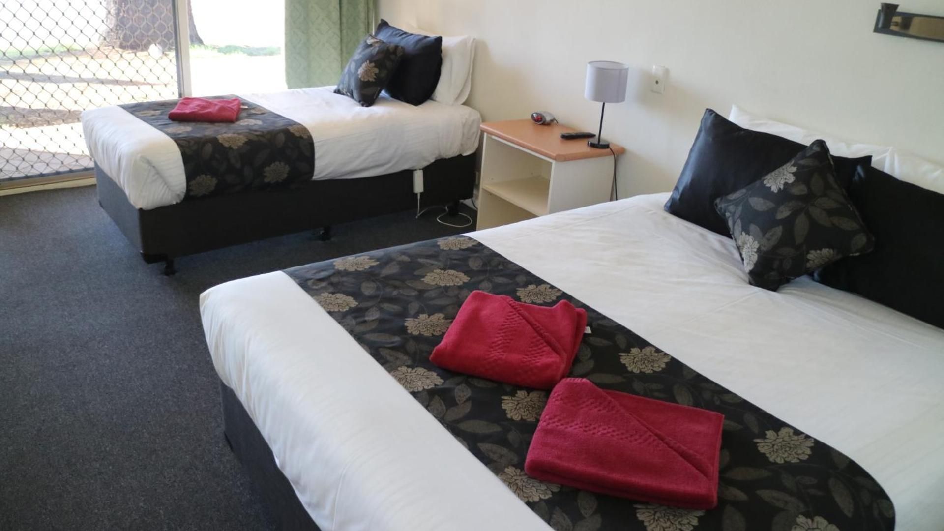 Deluxe Double Room with Lake View