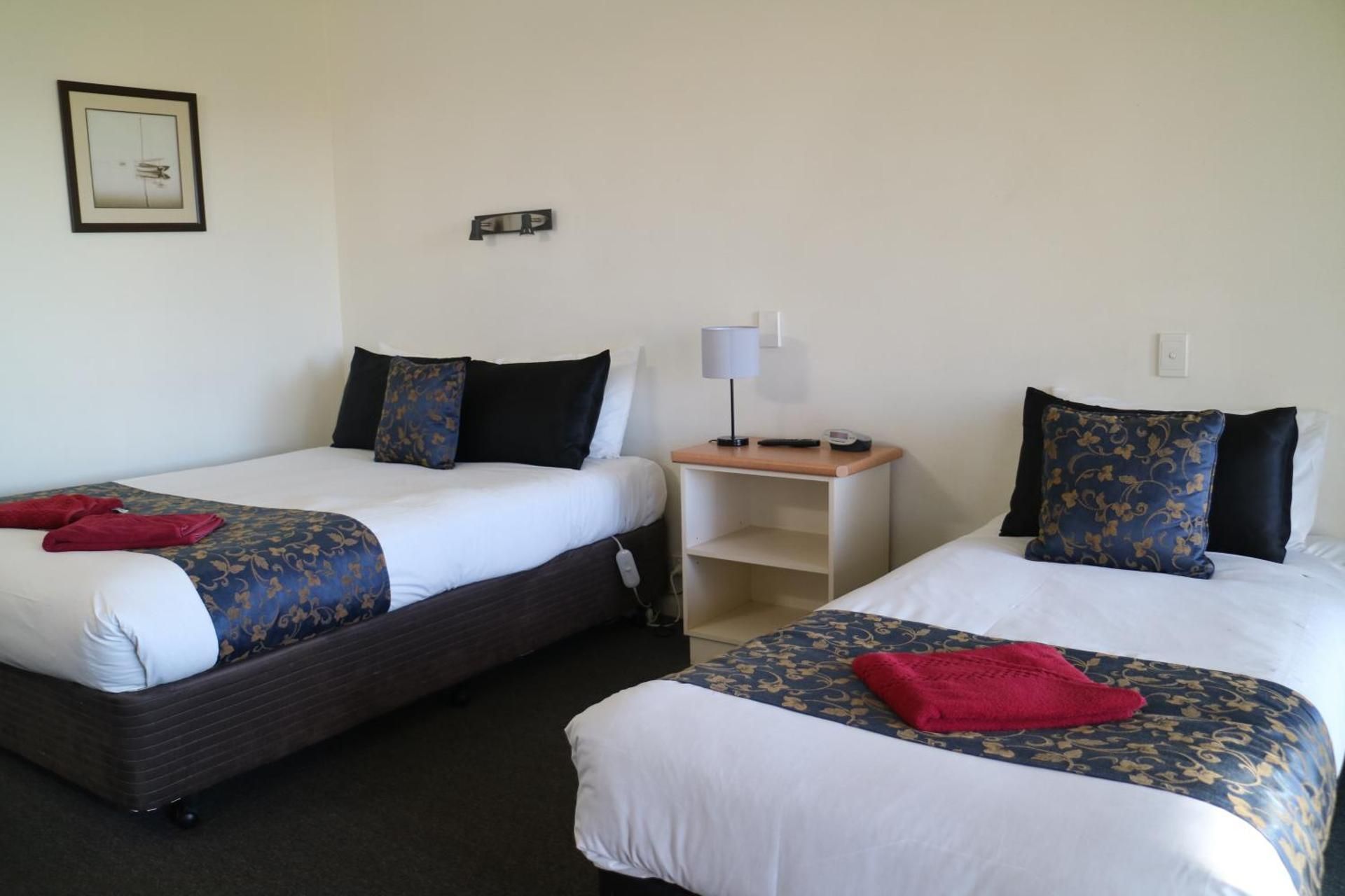 Deluxe Double Room with Lake View
