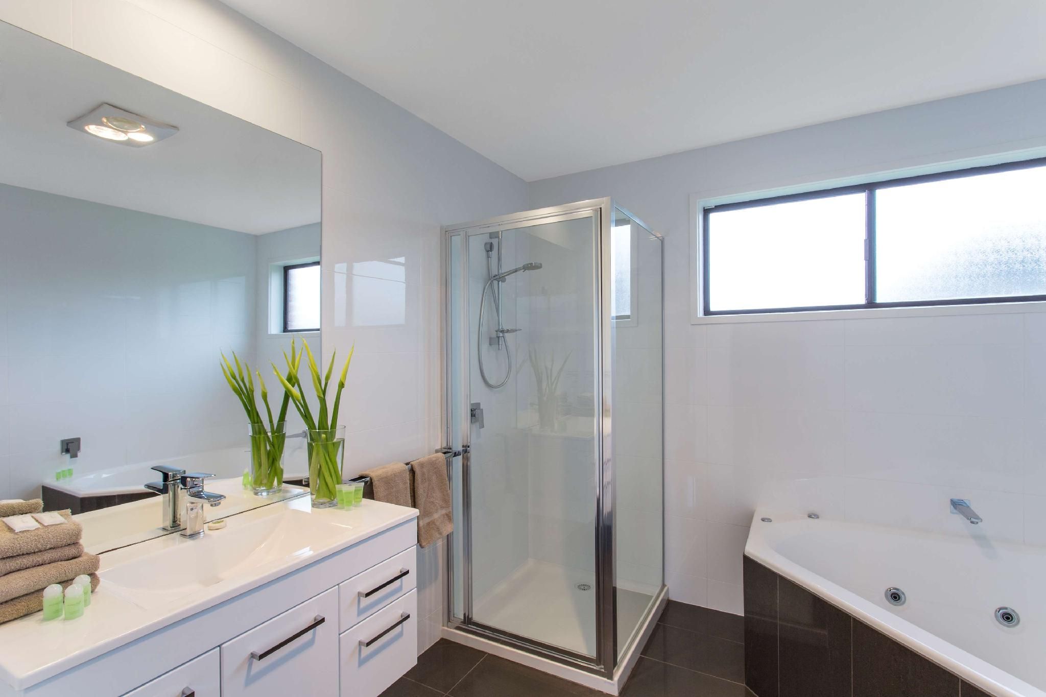 1 Queen And 1 Single, Nonsmoking, Jetted Tub, Reverse Cycle Air Conditioning