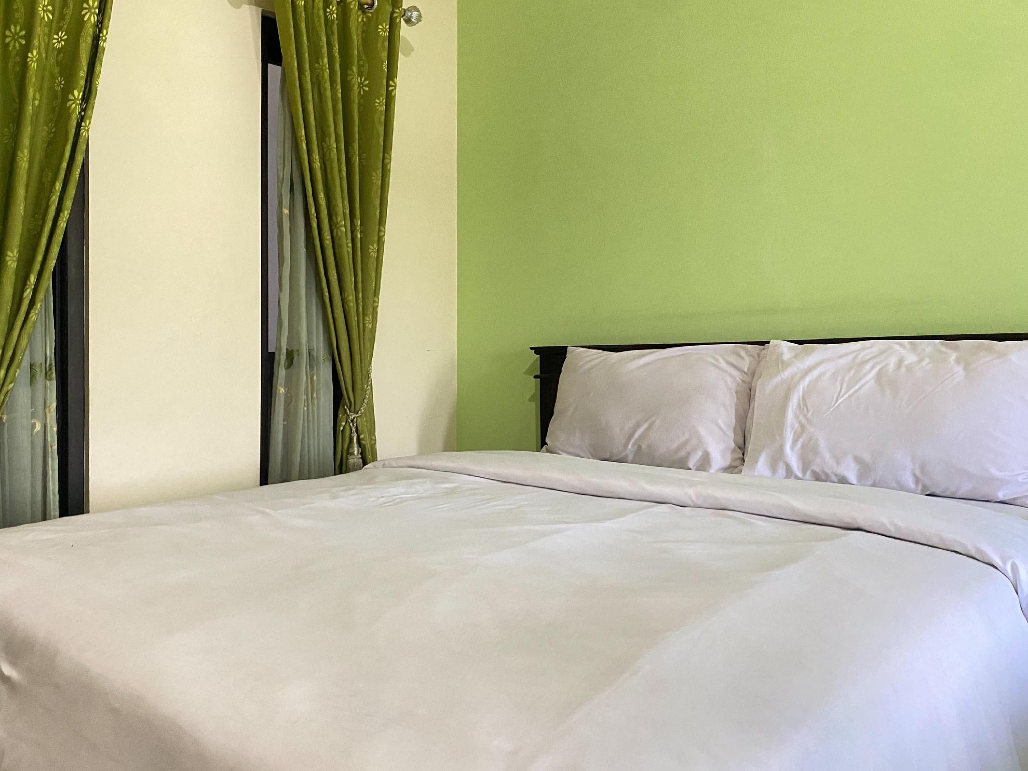 Rumah Singgah Anggrek Syariah RedPartner Twin Room