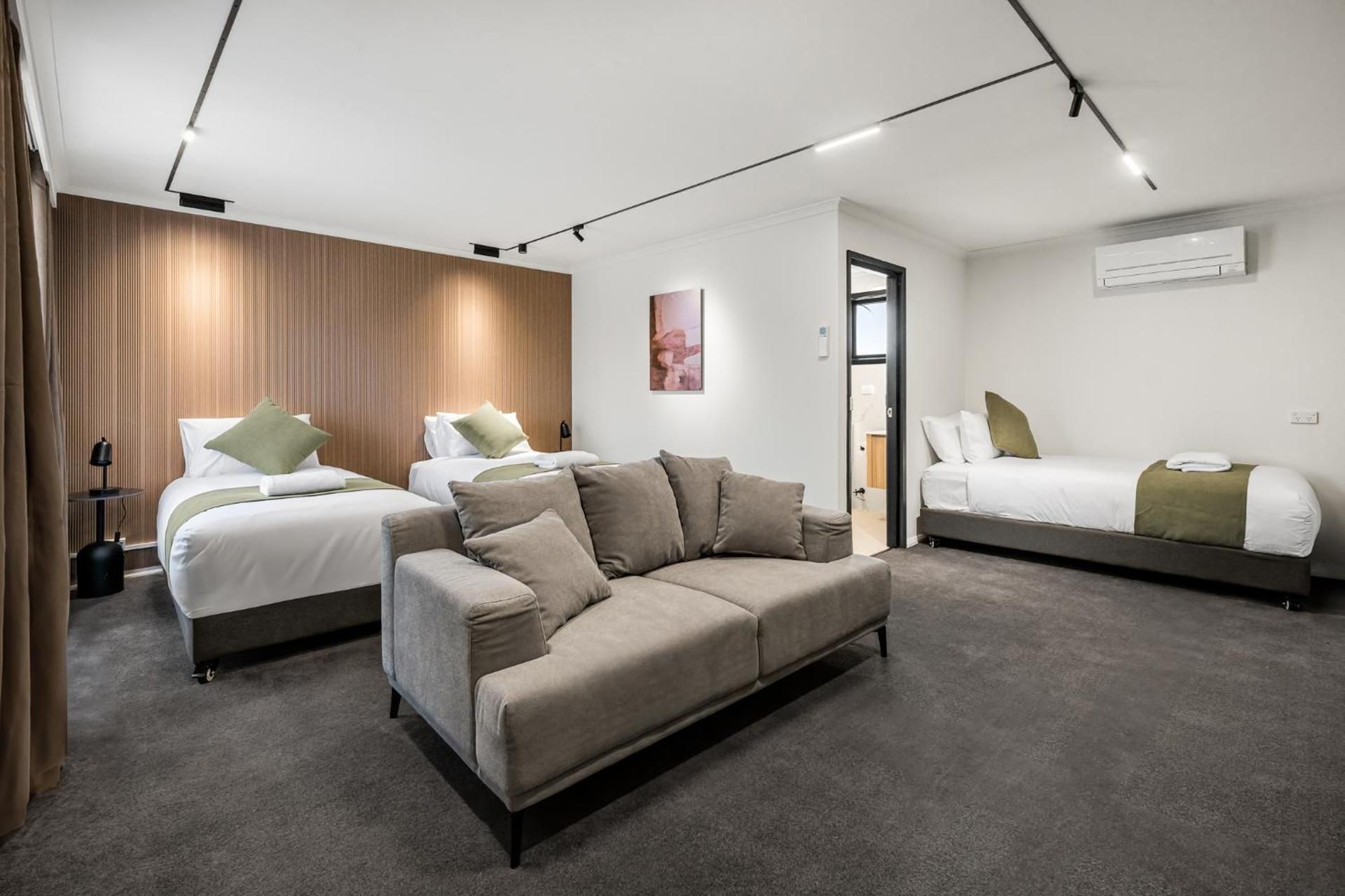 Innova Motel Warrnambool Triple Room 2